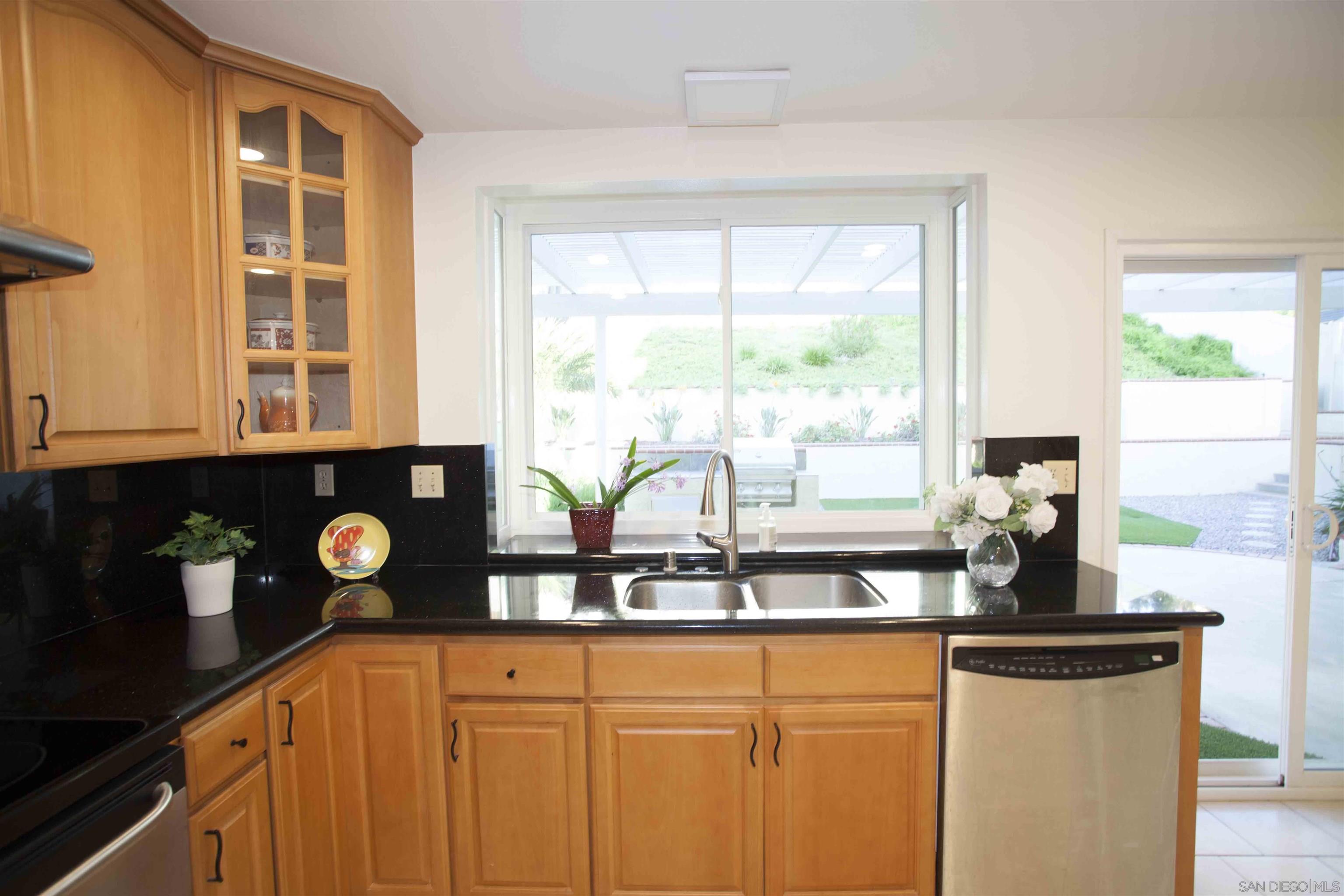 Detail Gallery Image 20 of 56 For 13449  Appalachian, San Diego,  CA 92129 - 5 Beds | 2/1 Baths