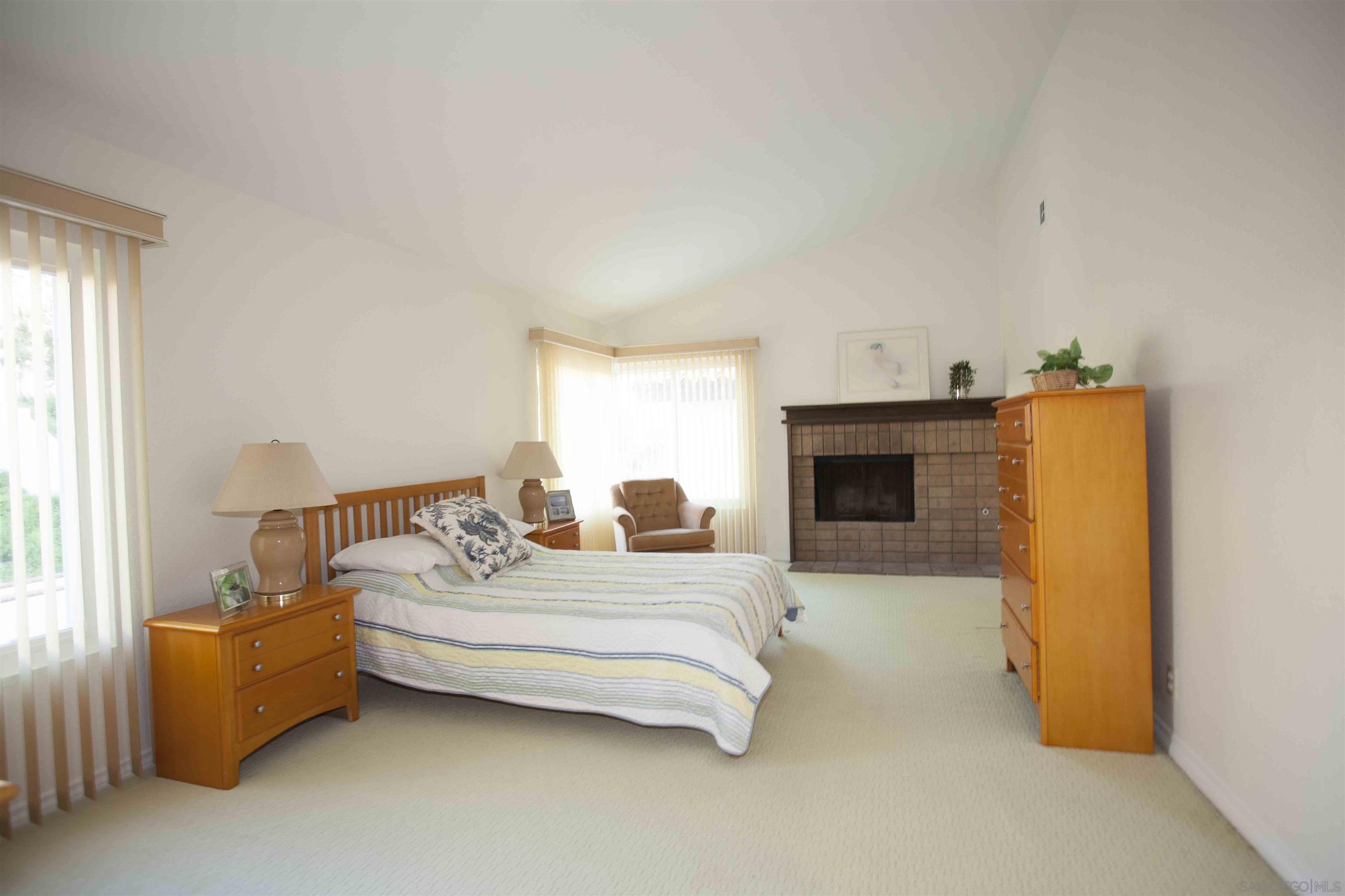 Detail Gallery Image 27 of 56 For 13449  Appalachian, San Diego,  CA 92129 - 5 Beds | 2/1 Baths