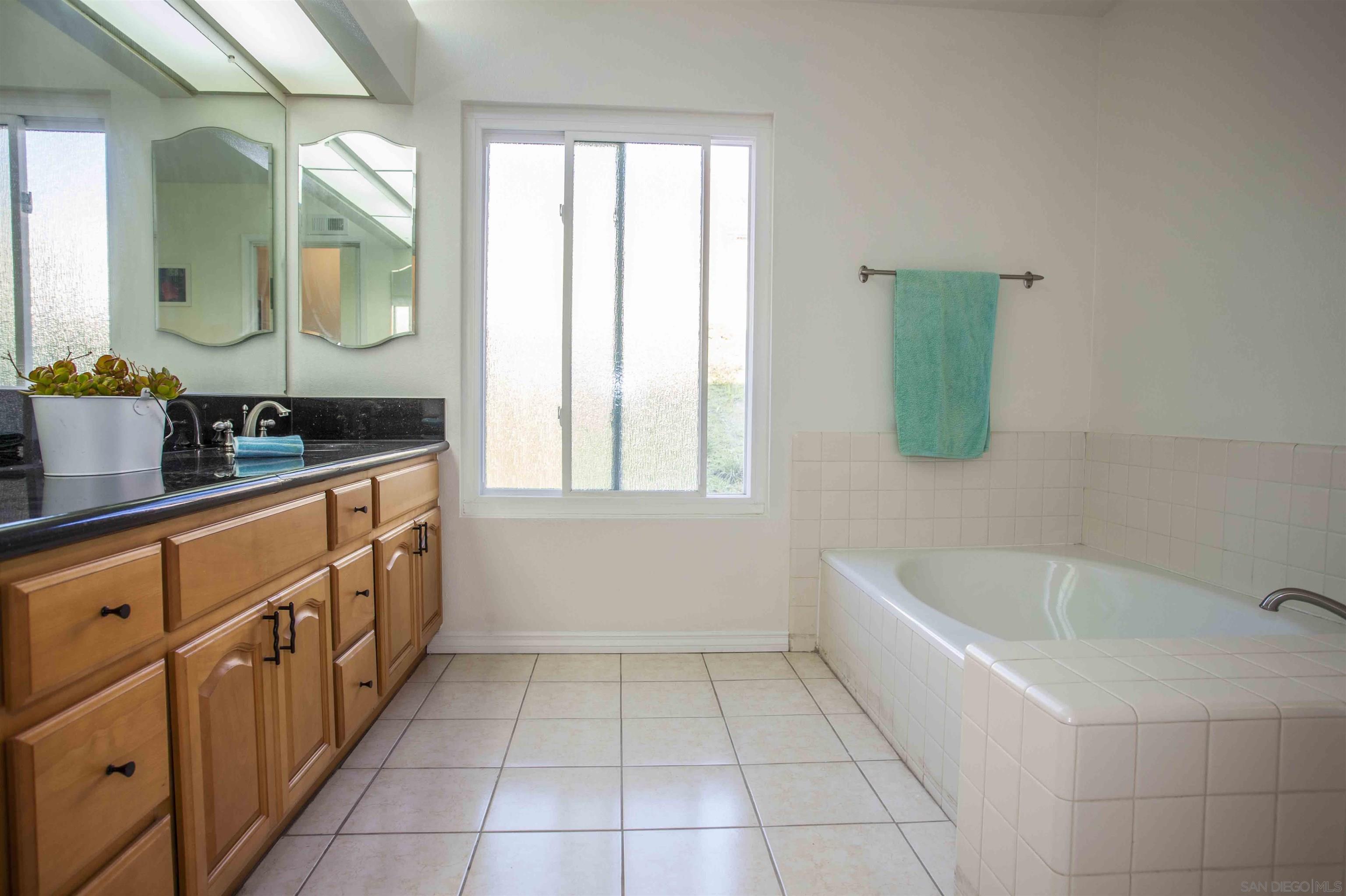 Detail Gallery Image 28 of 56 For 13449  Appalachian, San Diego,  CA 92129 - 5 Beds | 2/1 Baths