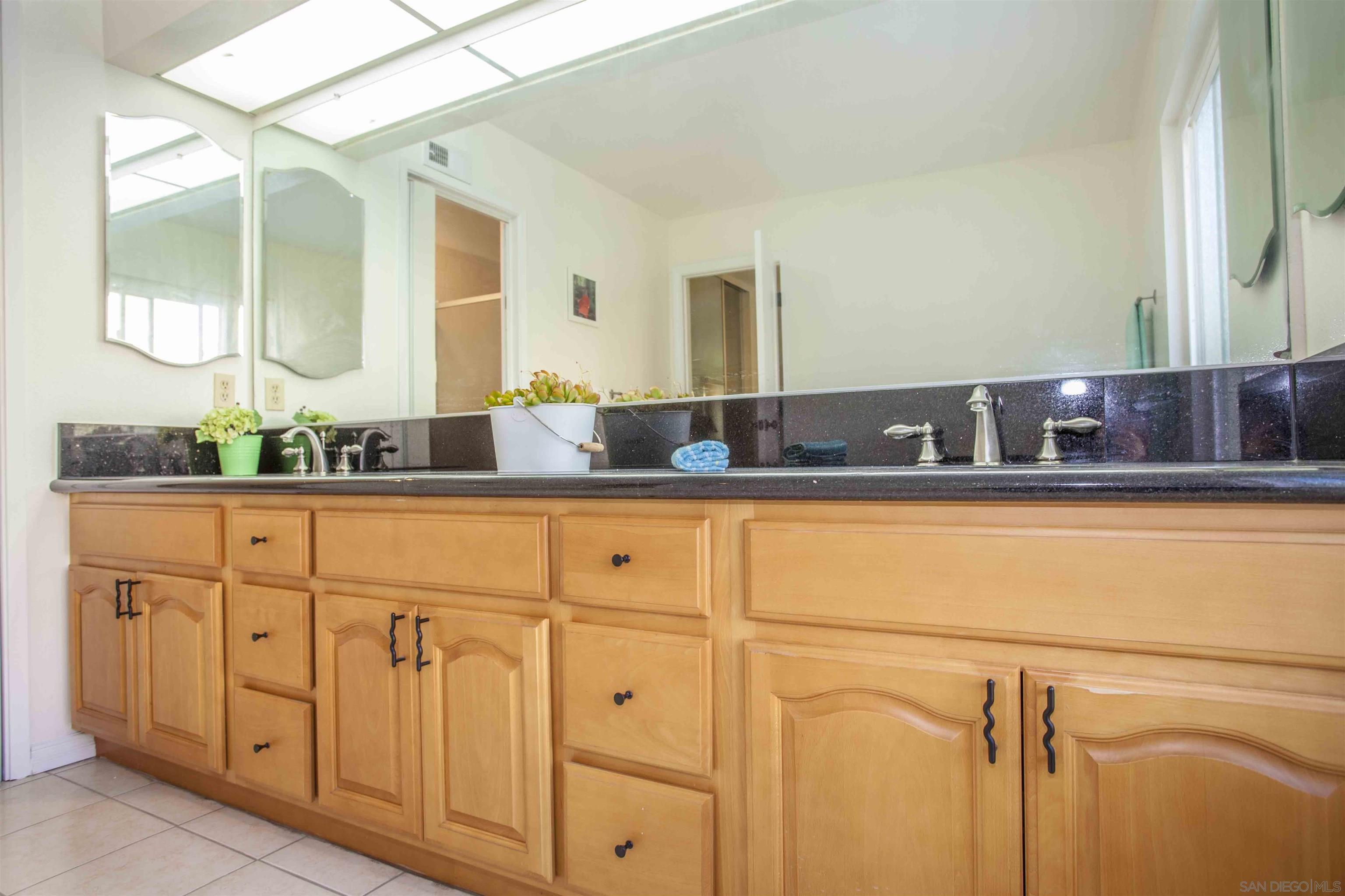 Detail Gallery Image 32 of 56 For 13449  Appalachian, San Diego,  CA 92129 - 5 Beds | 2/1 Baths