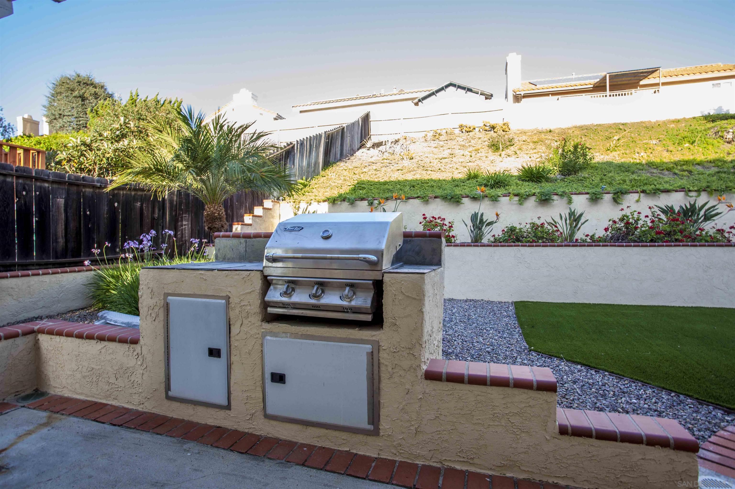 Detail Gallery Image 44 of 56 For 13449  Appalachian, San Diego,  CA 92129 - 5 Beds | 2/1 Baths