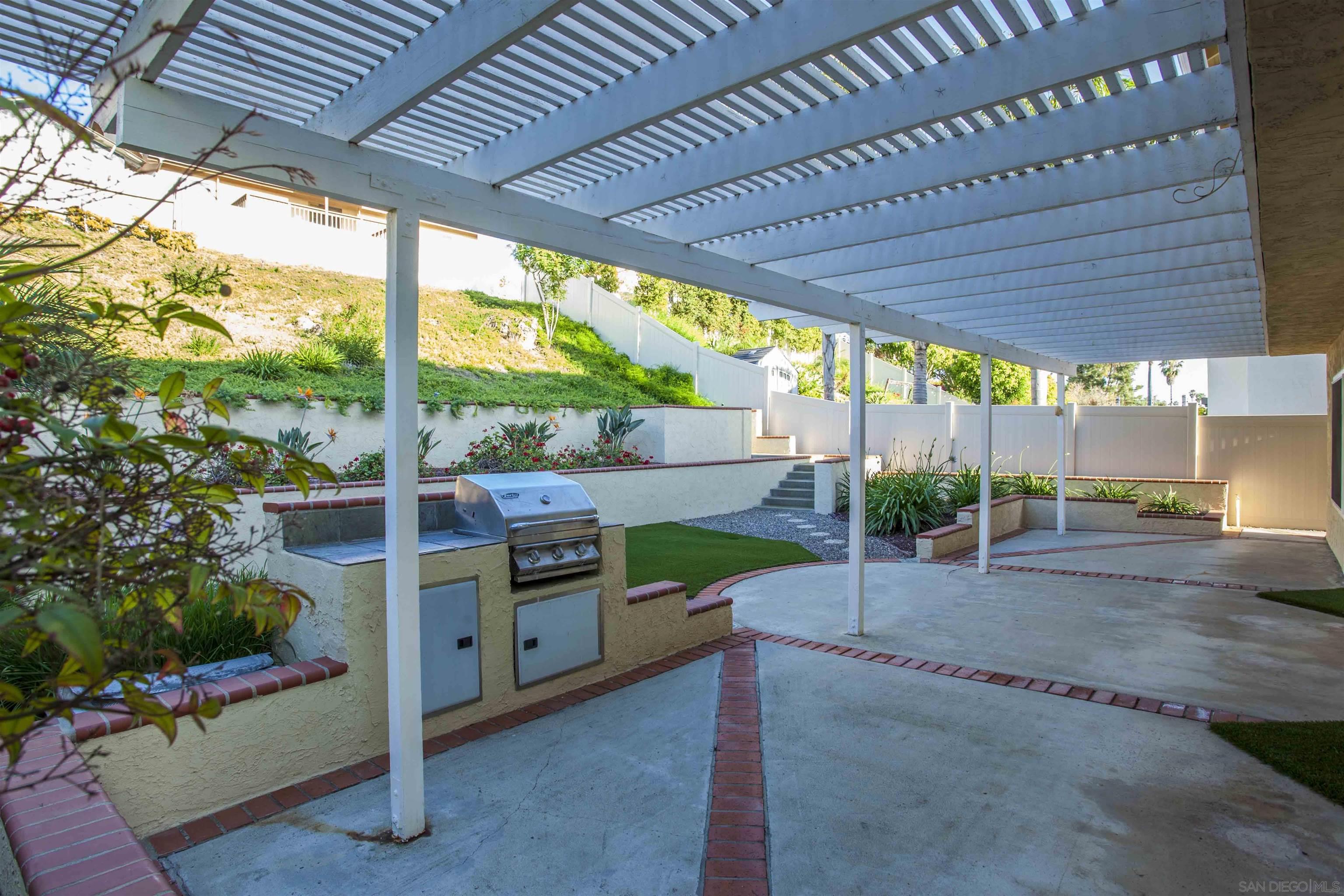 Detail Gallery Image 46 of 56 For 13449  Appalachian, San Diego,  CA 92129 - 5 Beds | 2/1 Baths