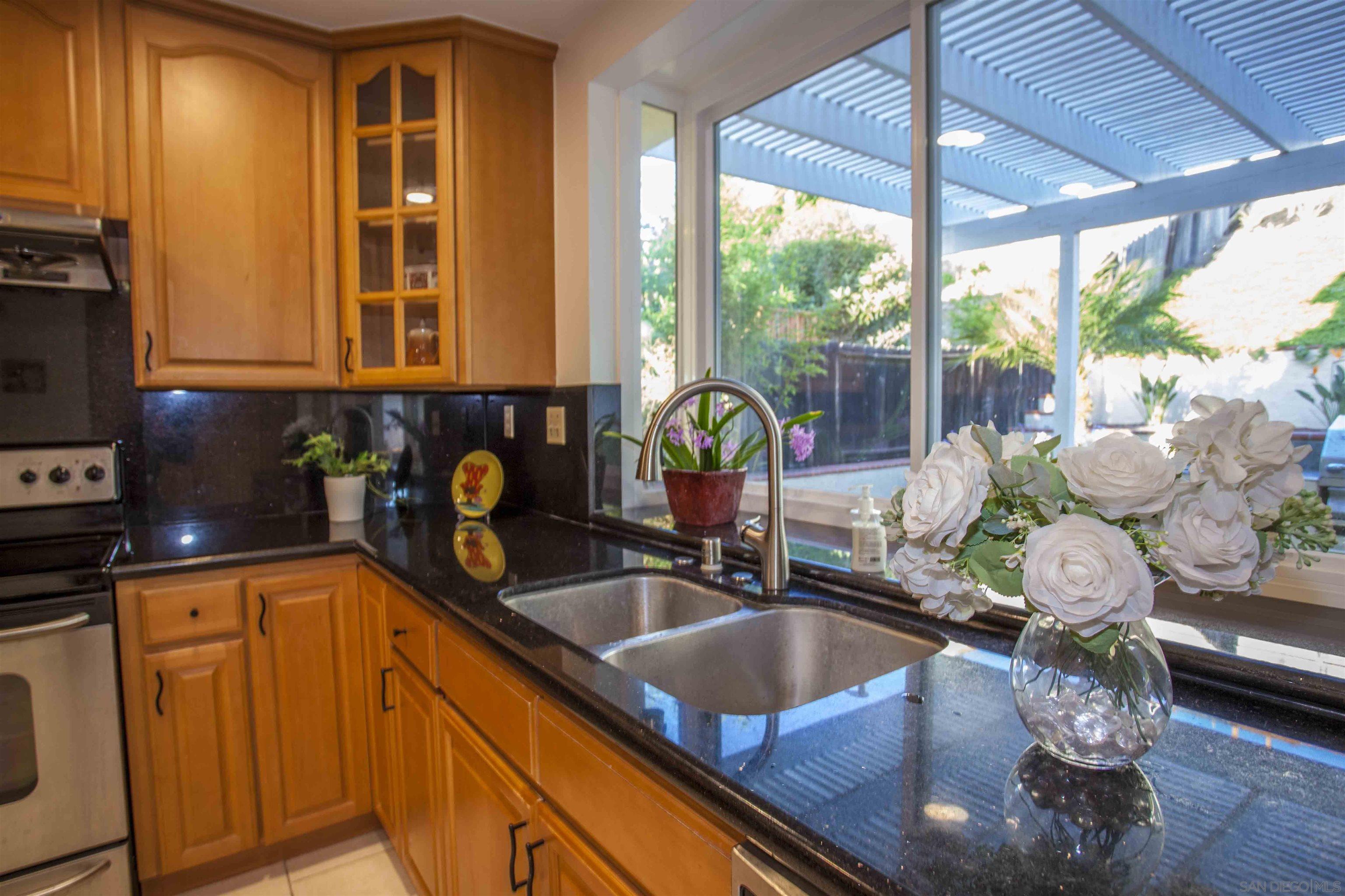 Detail Gallery Image 10 of 56 For 13449  Appalachian, San Diego,  CA 92129 - 5 Beds | 2/1 Baths