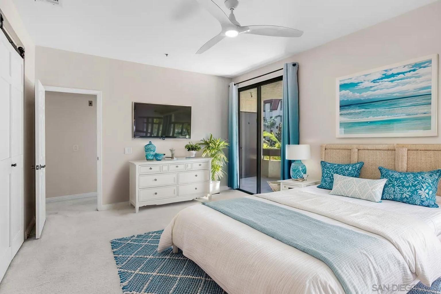 Detail Gallery Image 7 of 24 For 5845  Friars  #1201,  San Diego,  CA 92110 - 3 Beds | 2 Baths