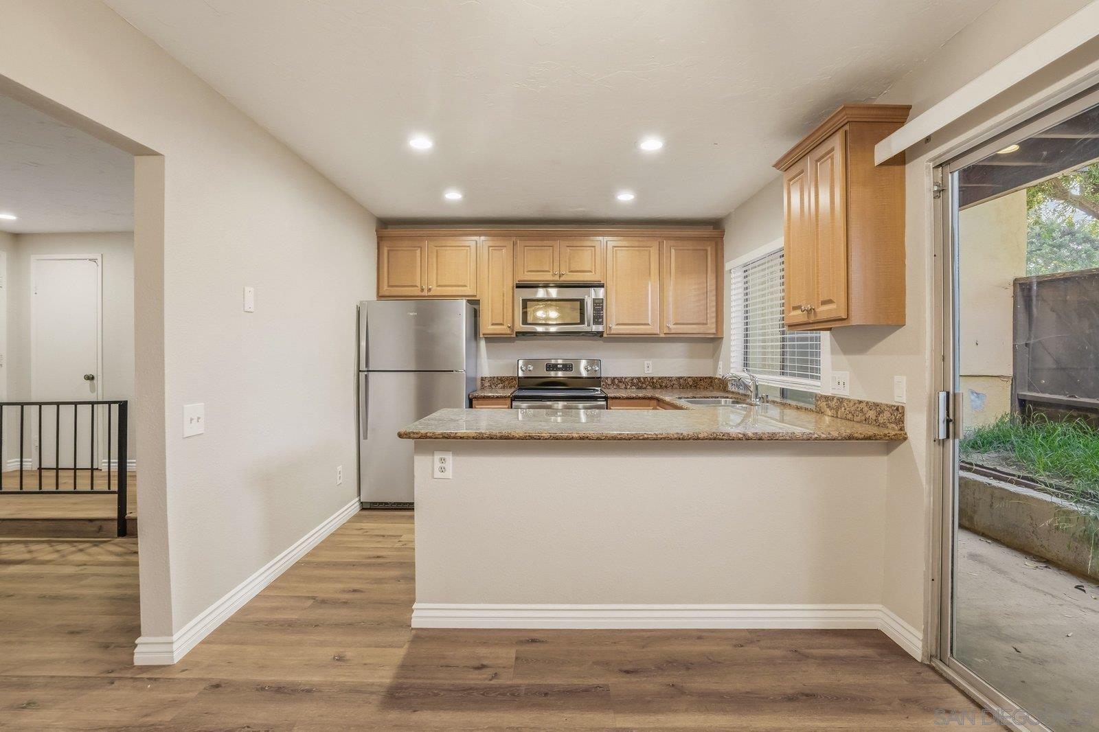 Detail Gallery Image 14 of 41 For 7954  Mission Center Ct  #B,  San Diego,  CA 92108 - 2 Beds | 2 Baths