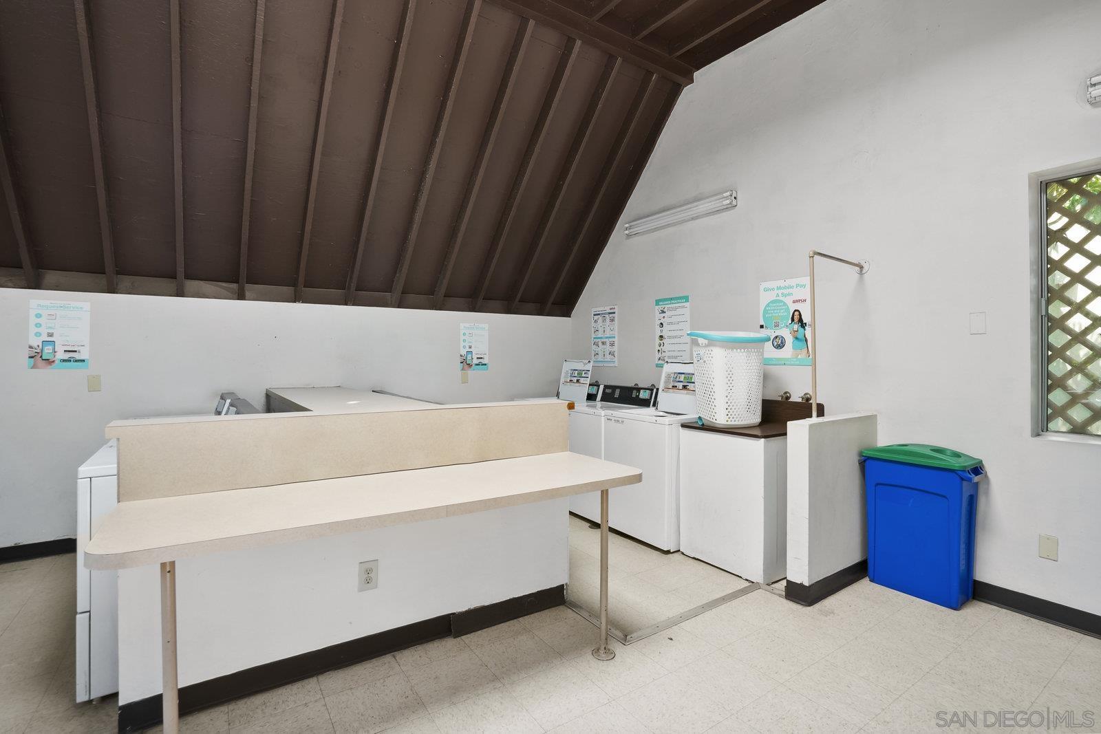 Detail Gallery Image 37 of 41 For 7954  Mission Center Ct  #B,  San Diego,  CA 92108 - 2 Beds | 2 Baths