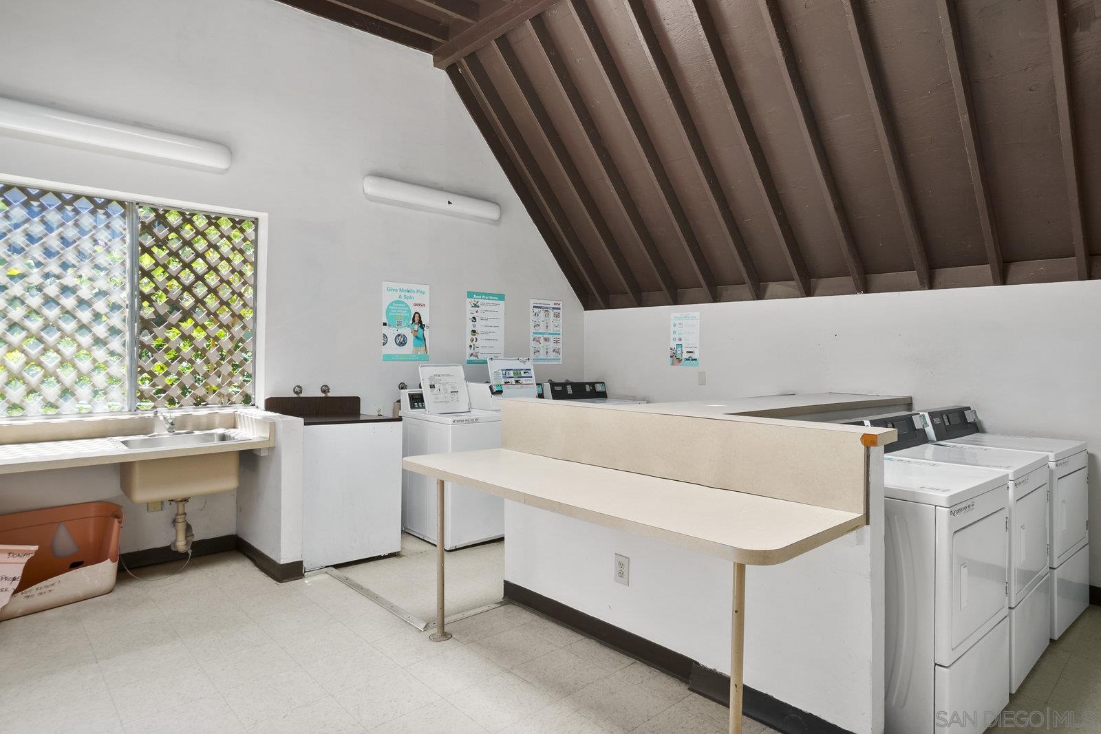 Detail Gallery Image 38 of 41 For 7954  Mission Center Ct  #B,  San Diego,  CA 92108 - 2 Beds | 2 Baths