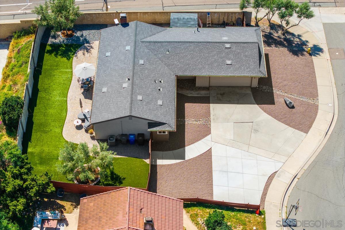 Detail Gallery Image 2 of 41 For 8810  Wigwam Ct, Santee,  CA 92071 - 3 Beds | 2 Baths