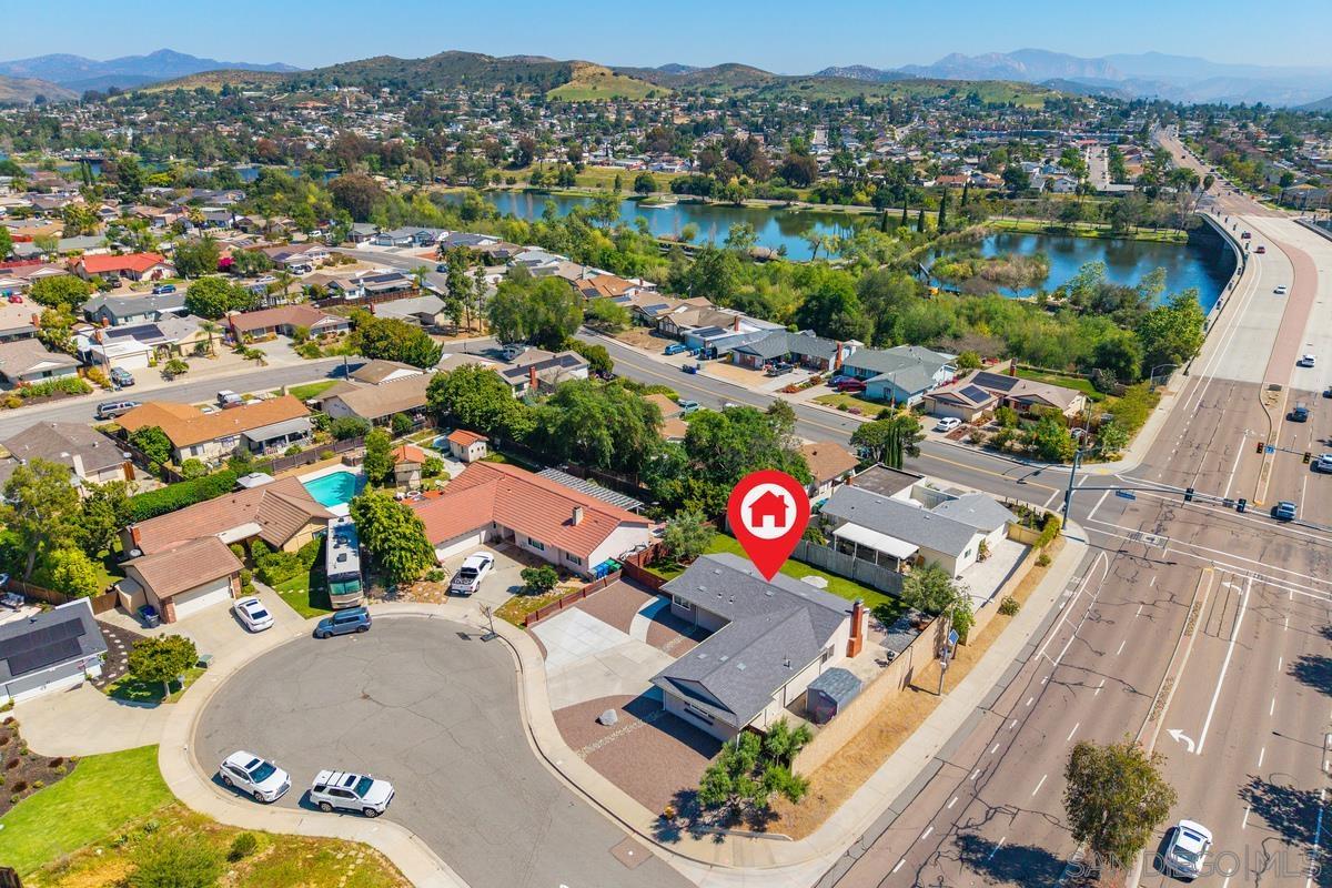 Detail Gallery Image 6 of 41 For 8810  Wigwam Ct, Santee,  CA 92071 - 3 Beds | 2 Baths