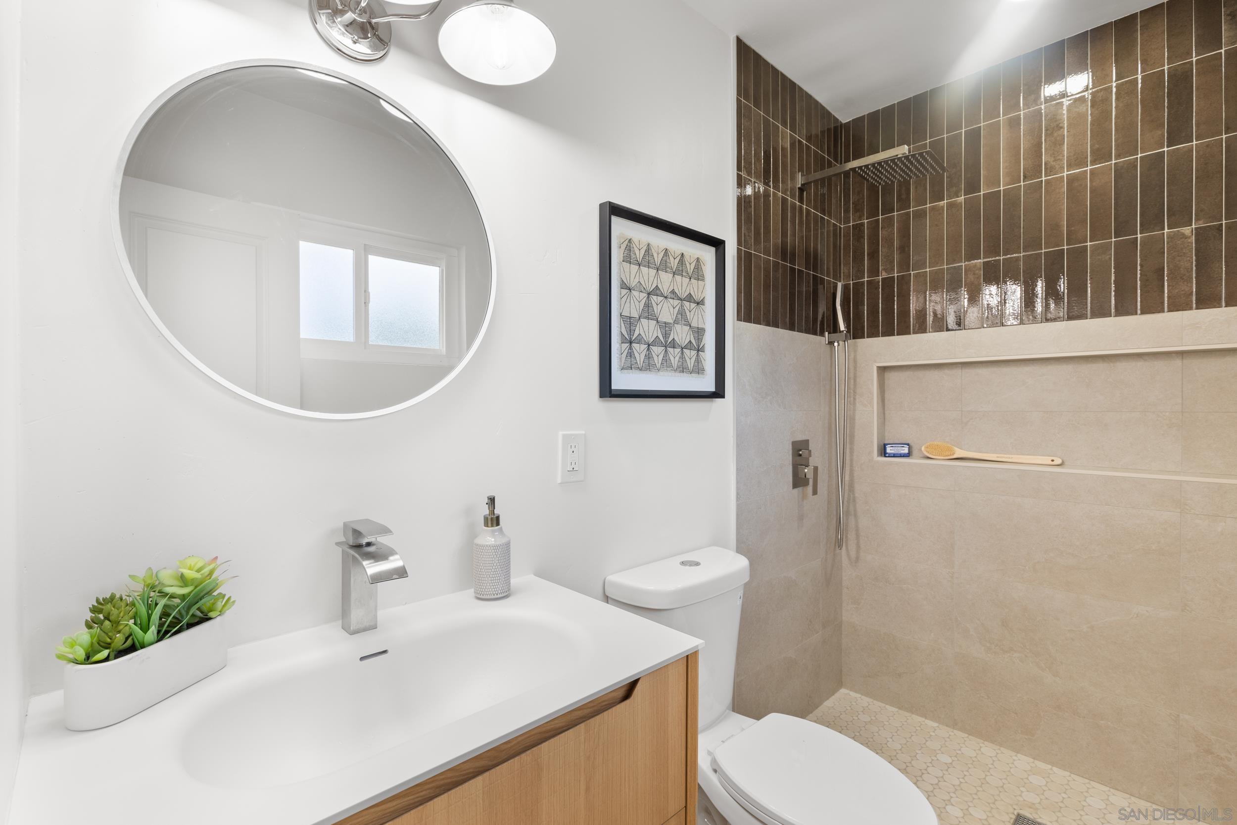 Detail Gallery Image 13 of 26 For 8723  Tyler, Spring Valley,  CA 91977 - 4 Beds | 3 Baths