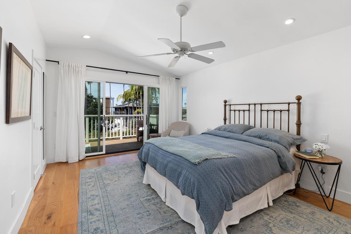 Detail Gallery Image 14 of 46 For 8238  Paseo Del Ocaso, La Jolla,  CA 92037 - 4 Beds | 3 Baths