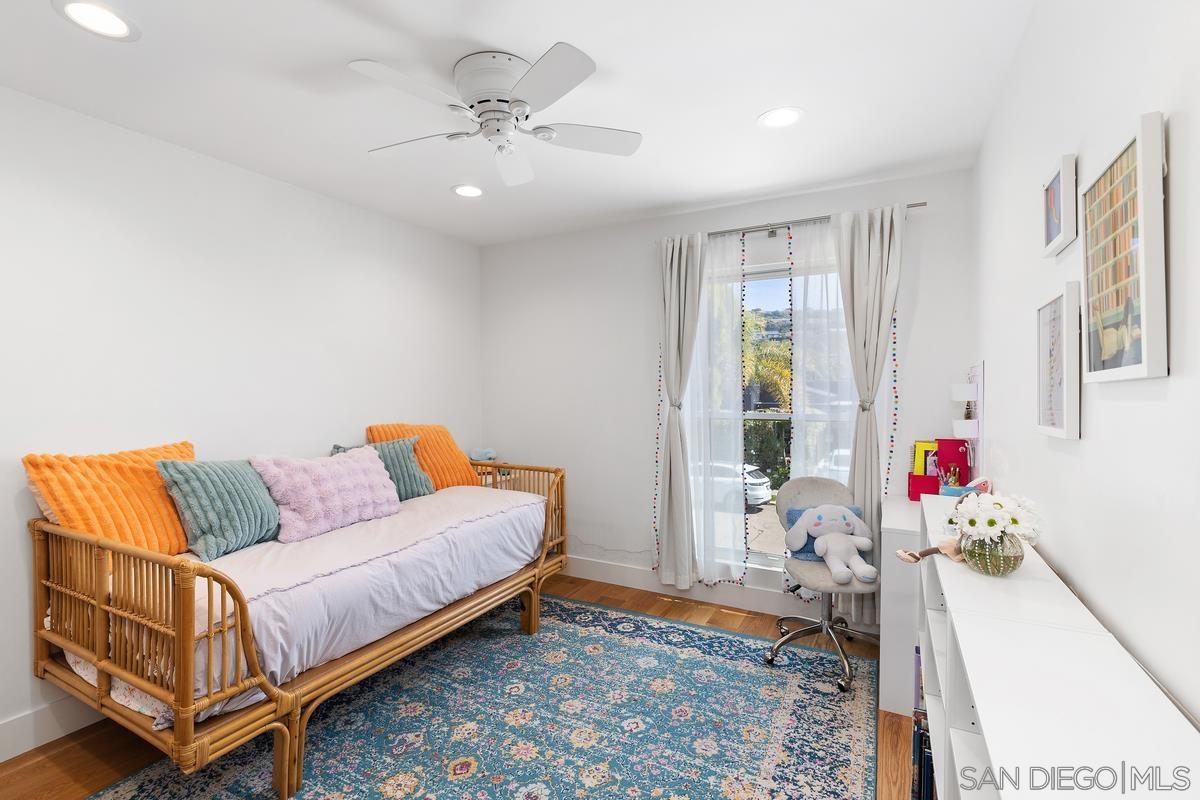 Detail Gallery Image 20 of 46 For 8238  Paseo Del Ocaso, La Jolla,  CA 92037 - 4 Beds | 3 Baths