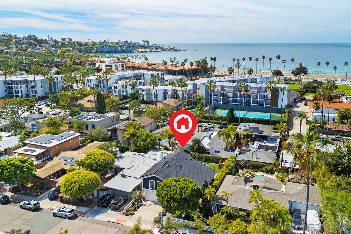 Detail Gallery Image 34 of 46 For 8238  Paseo Del Ocaso, La Jolla,  CA 92037 - 4 Beds | 3 Baths