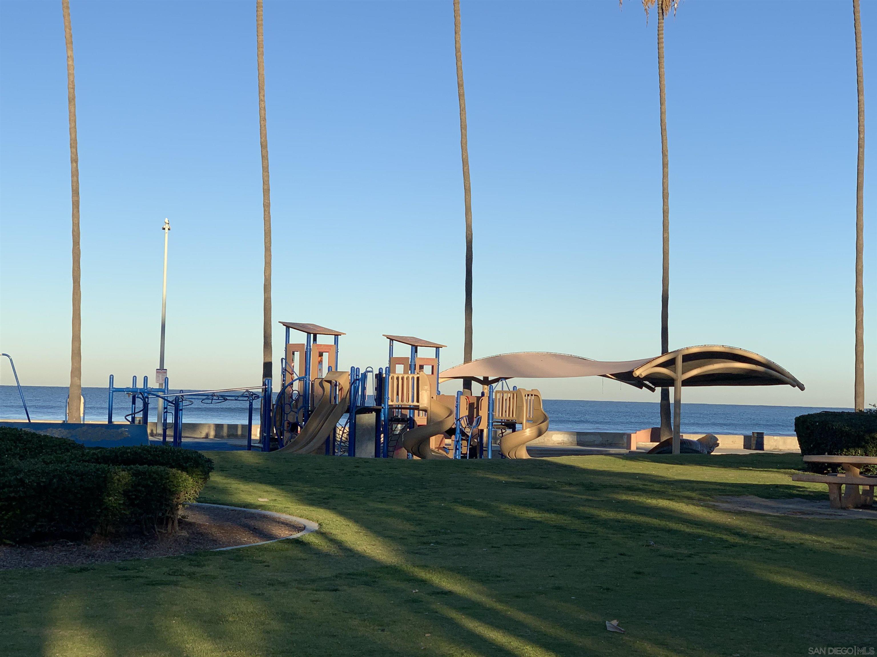 Detail Gallery Image 45 of 46 For 8238  Paseo Del Ocaso, La Jolla,  CA 92037 - 4 Beds | 3 Baths