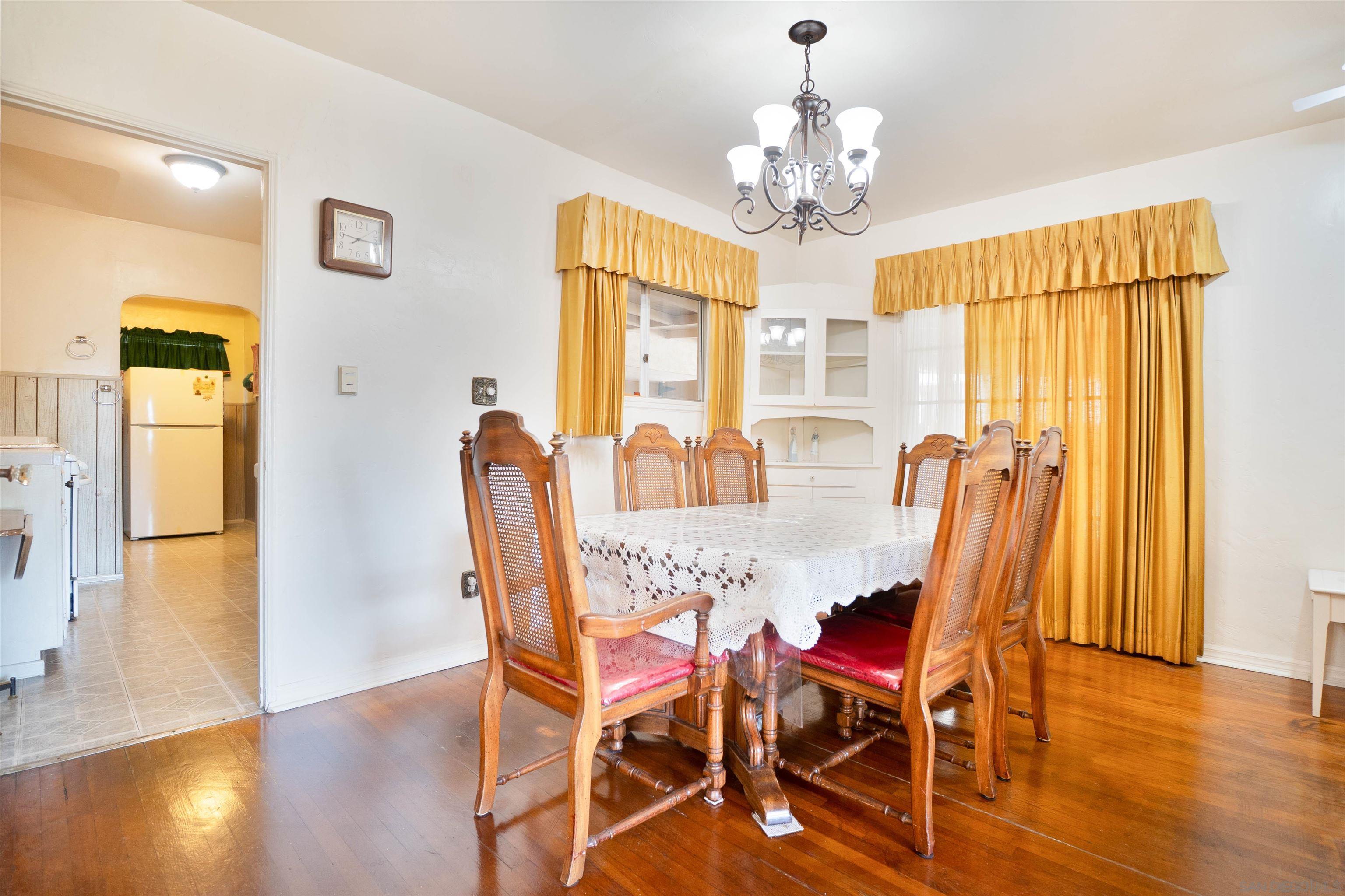 Detail Gallery Image 4 of 20 For 3504  31st, San Diego,  CA 92104 - 3 Beds | 1 Baths