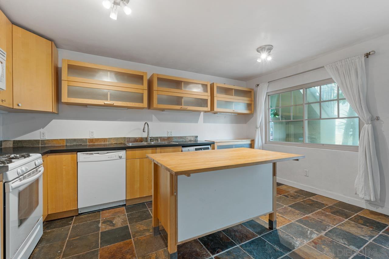 Detail Gallery Image 11 of 27 For 4167  Mississippi St, San Diego,  CA 92104 - 2 Beds | 1 Baths