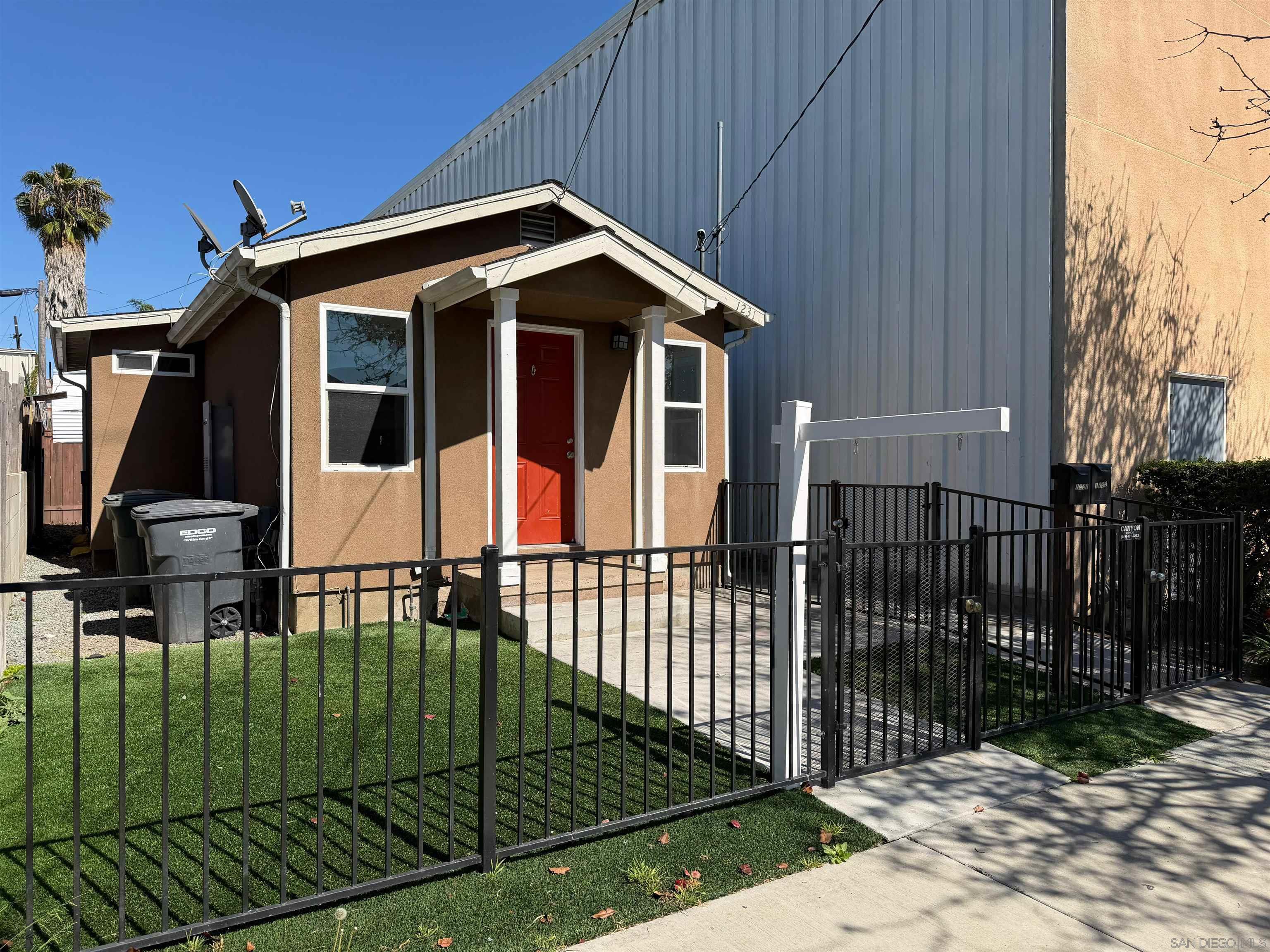 Front Image Thumbnail for SD260007211