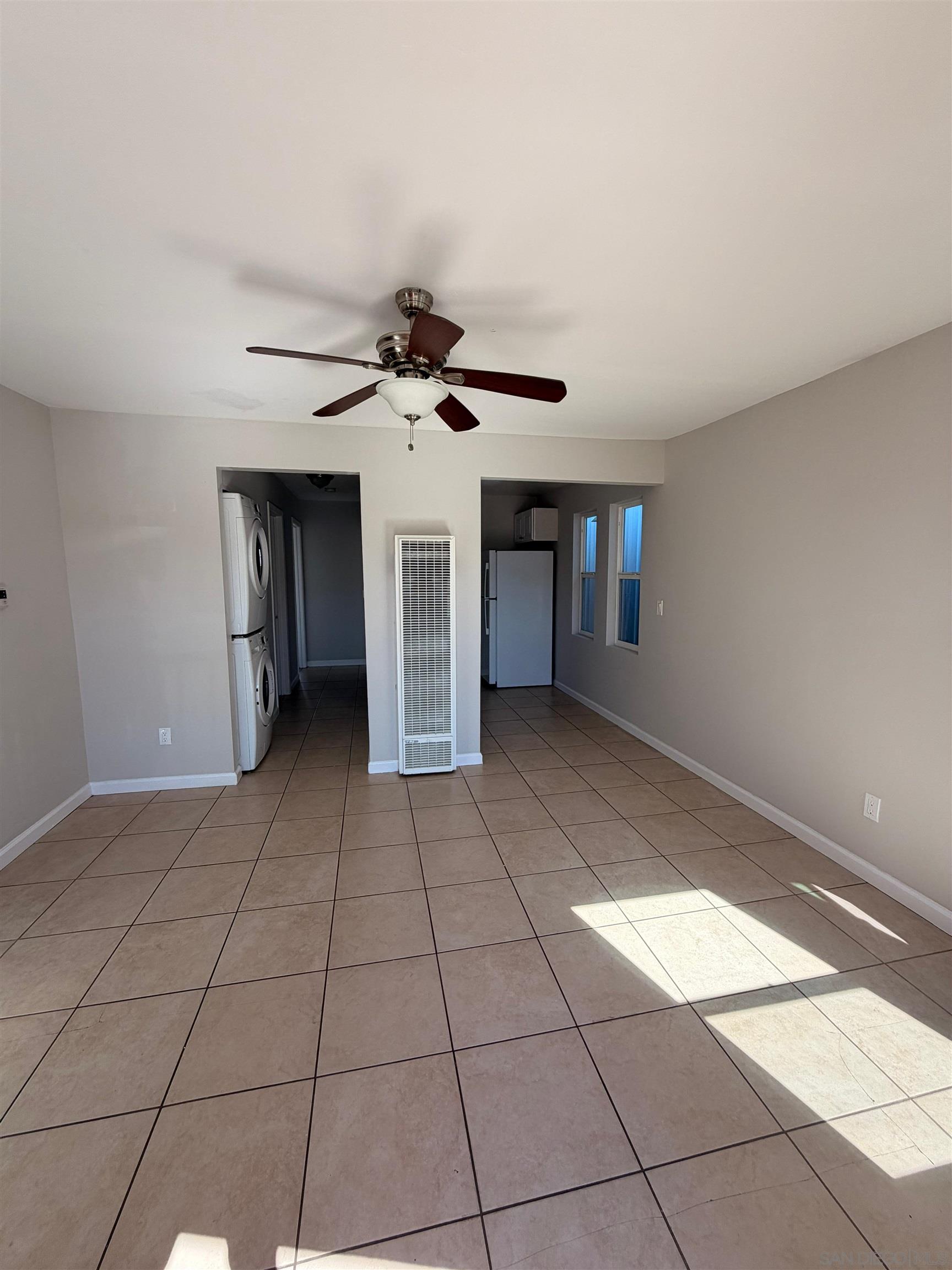 Detail Gallery Image 3 of 27 For 1231-33  Hoover Ave, National City,  CA 91950 - – Beds | – Baths