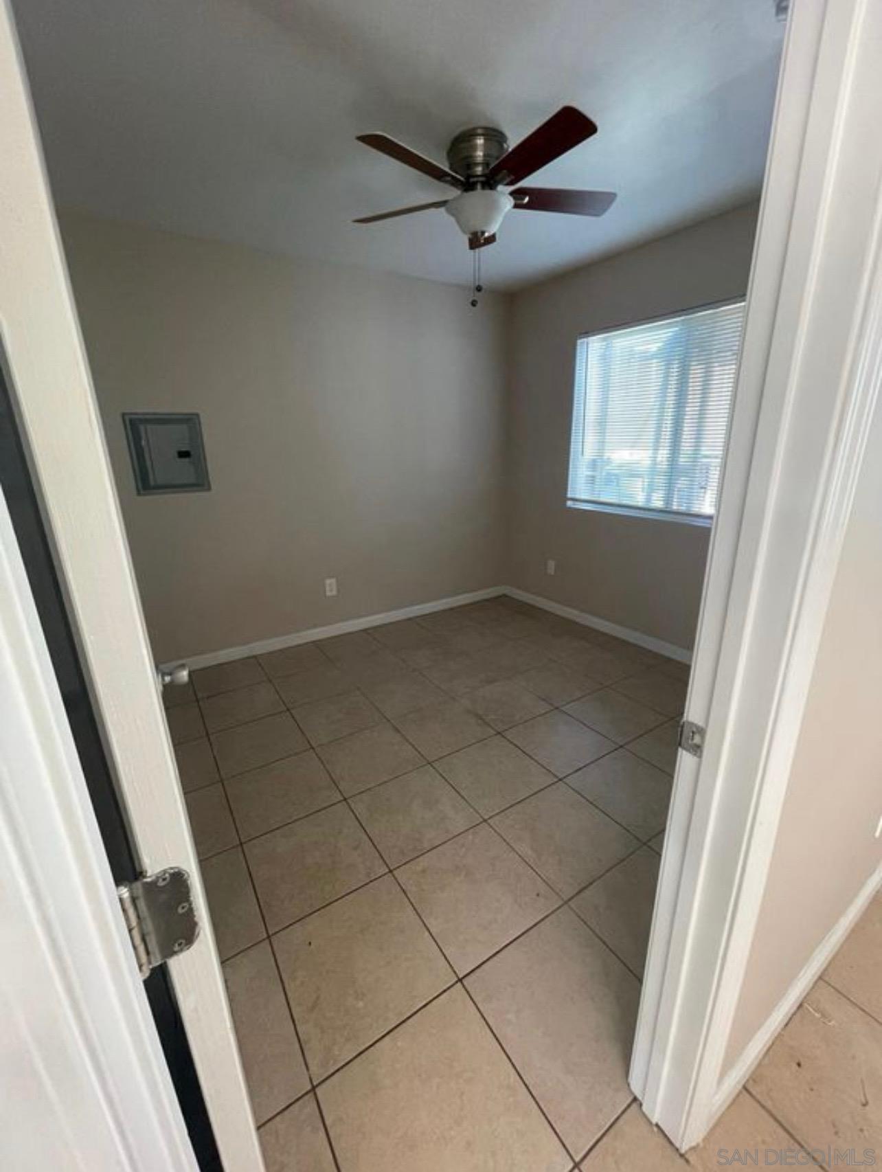 Detail Gallery Image 22 of 27 For 1231-33  Hoover Ave, National City,  CA 91950 - – Beds | – Baths