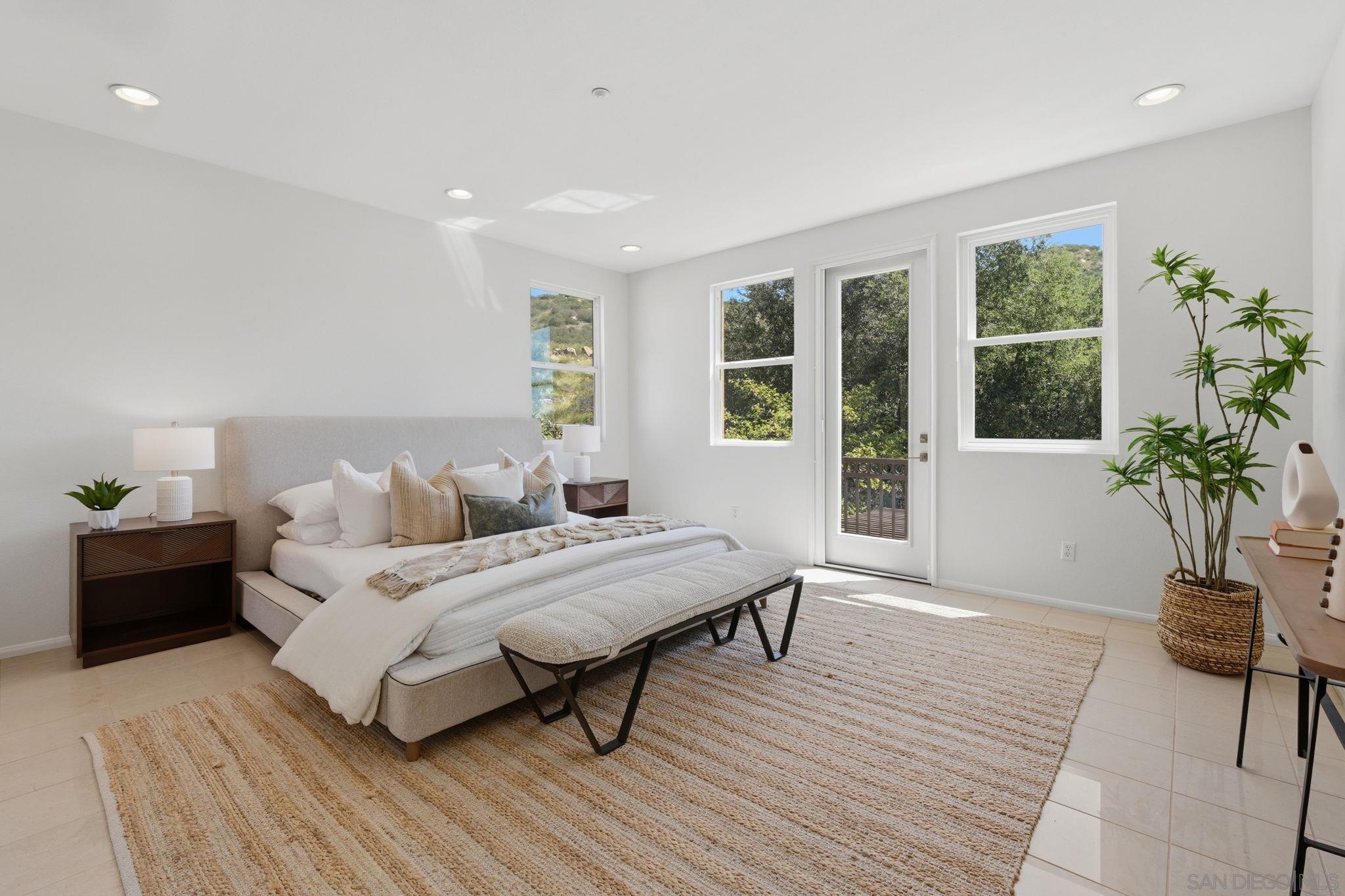 Detail Gallery Image 29 of 52 For 3394  Holly Oak Ln, Escondido,  CA 92027 - 5 Beds | 3 Baths