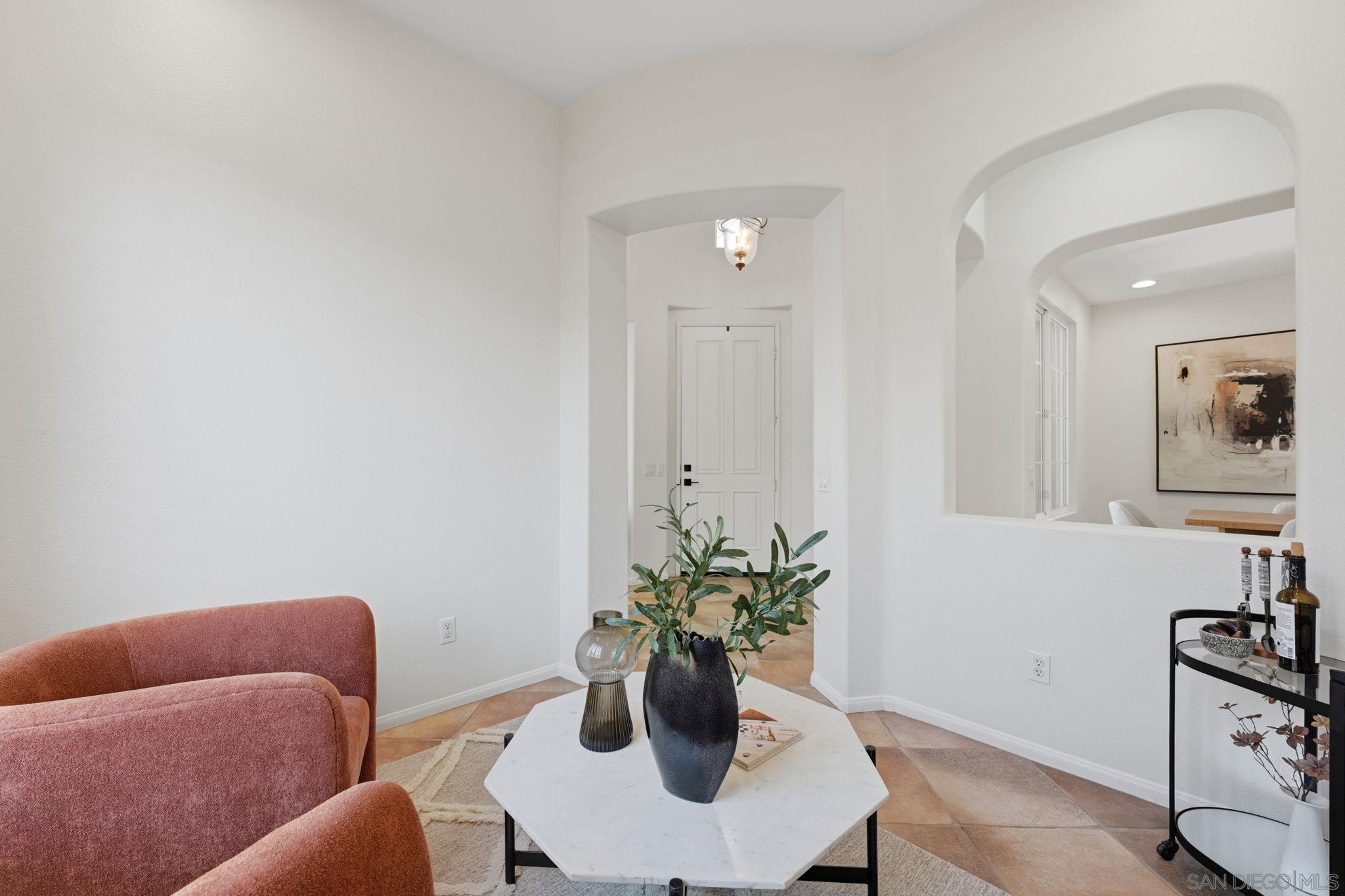 Detail Gallery Image 9 of 52 For 3394  Holly Oak Ln, Escondido,  CA 92027 - 5 Beds | 3 Baths