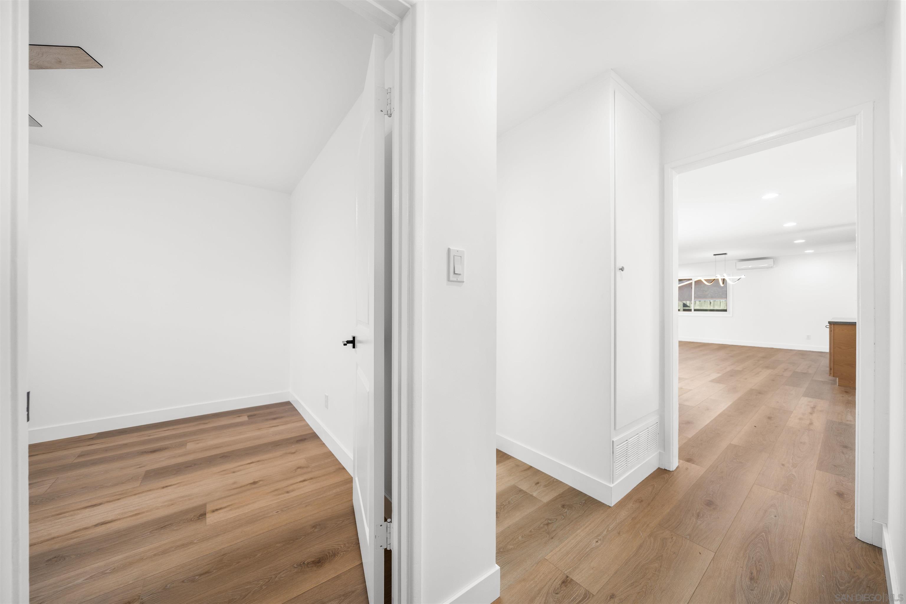 Detail Gallery Image 15 of 47 For 5017  Mount Gaywas Dr, San Diego,  CA 92117 - 3 Beds | 2 Baths