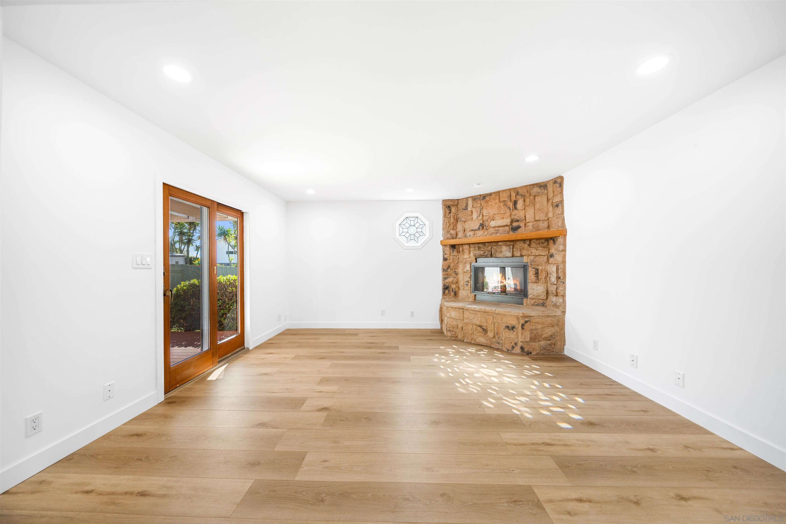 Detail Gallery Image 10 of 47 For 5017  Mount Gaywas Dr, San Diego,  CA 92117 - 3 Beds | 2 Baths