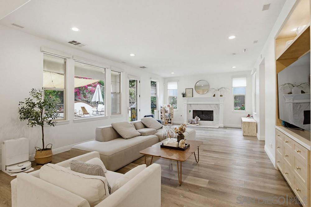 Detail Gallery Image 18 of 59 For 15702  New Park, San Diego,  CA 92127 - 4 Beds | 2/1 Baths