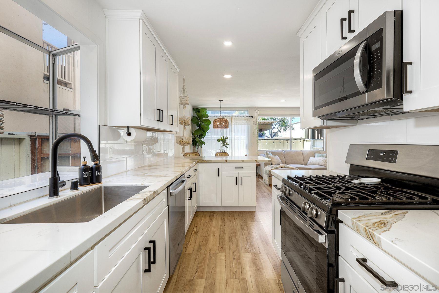 Detail Gallery Image 6 of 33 For 3063  Barnard  #1,  San Diego,  CA 92110 - 1 Beds | 1 Baths