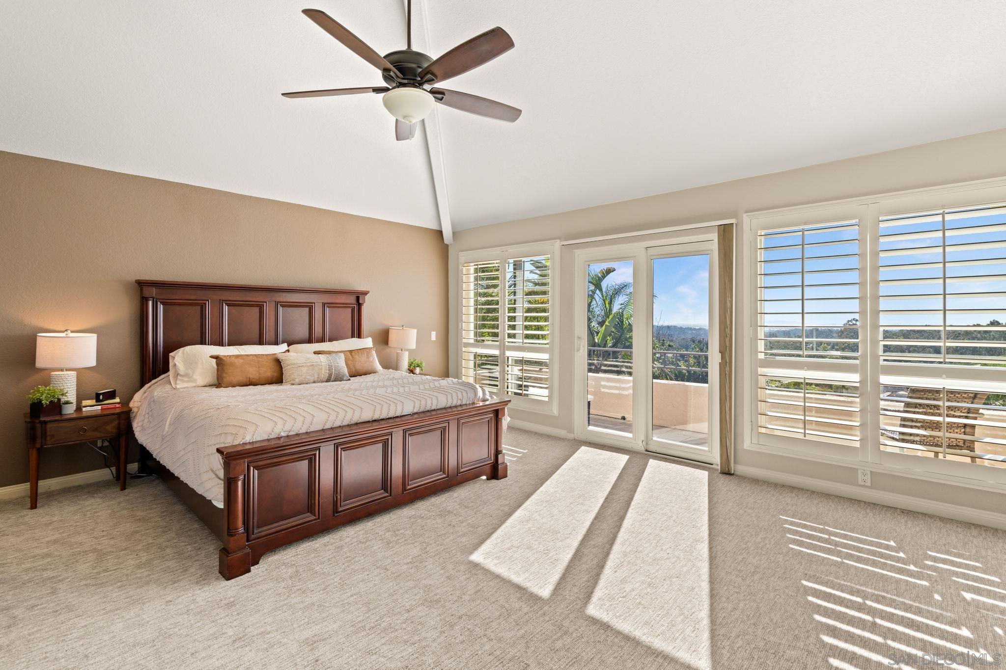 Detail Gallery Image 12 of 33 For 10776  Birch Bluff Ave, San Diego,  CA 92131 - 5 Beds | 3/1 Baths