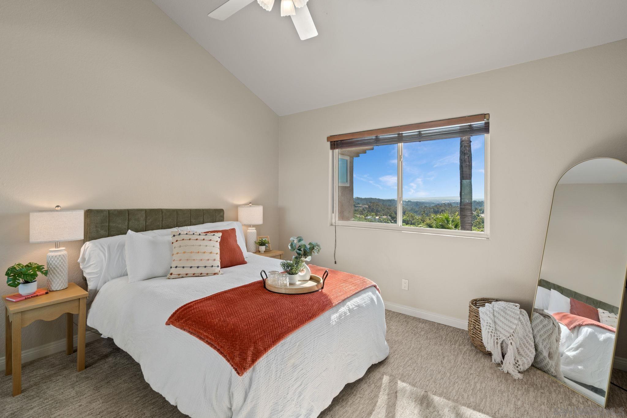 Detail Gallery Image 18 of 33 For 10776  Birch Bluff Ave, San Diego,  CA 92131 - 5 Beds | 3/1 Baths