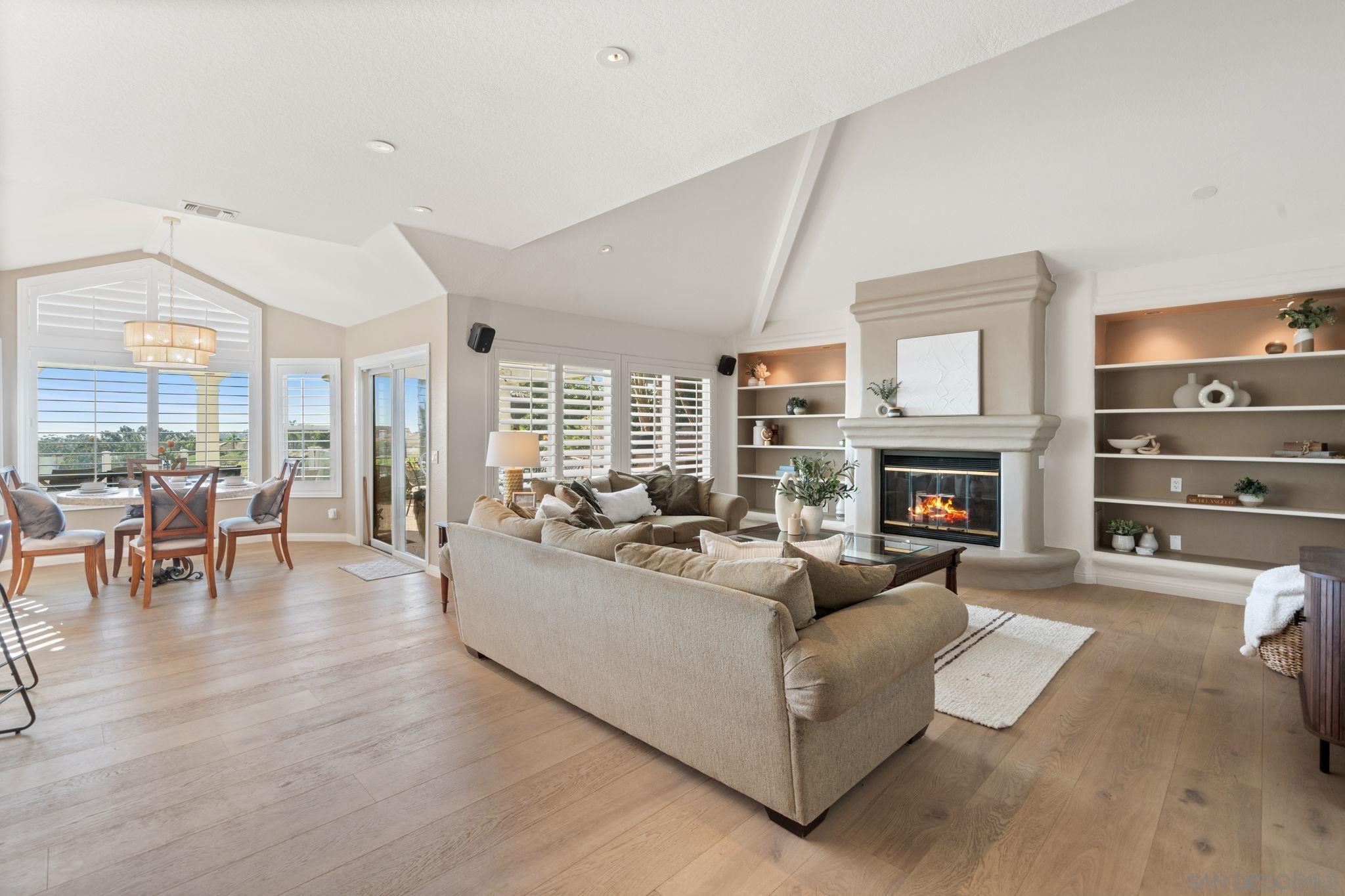 Detail Gallery Image 7 of 33 For 10776  Birch Bluff Ave, San Diego,  CA 92131 - 5 Beds | 3/1 Baths