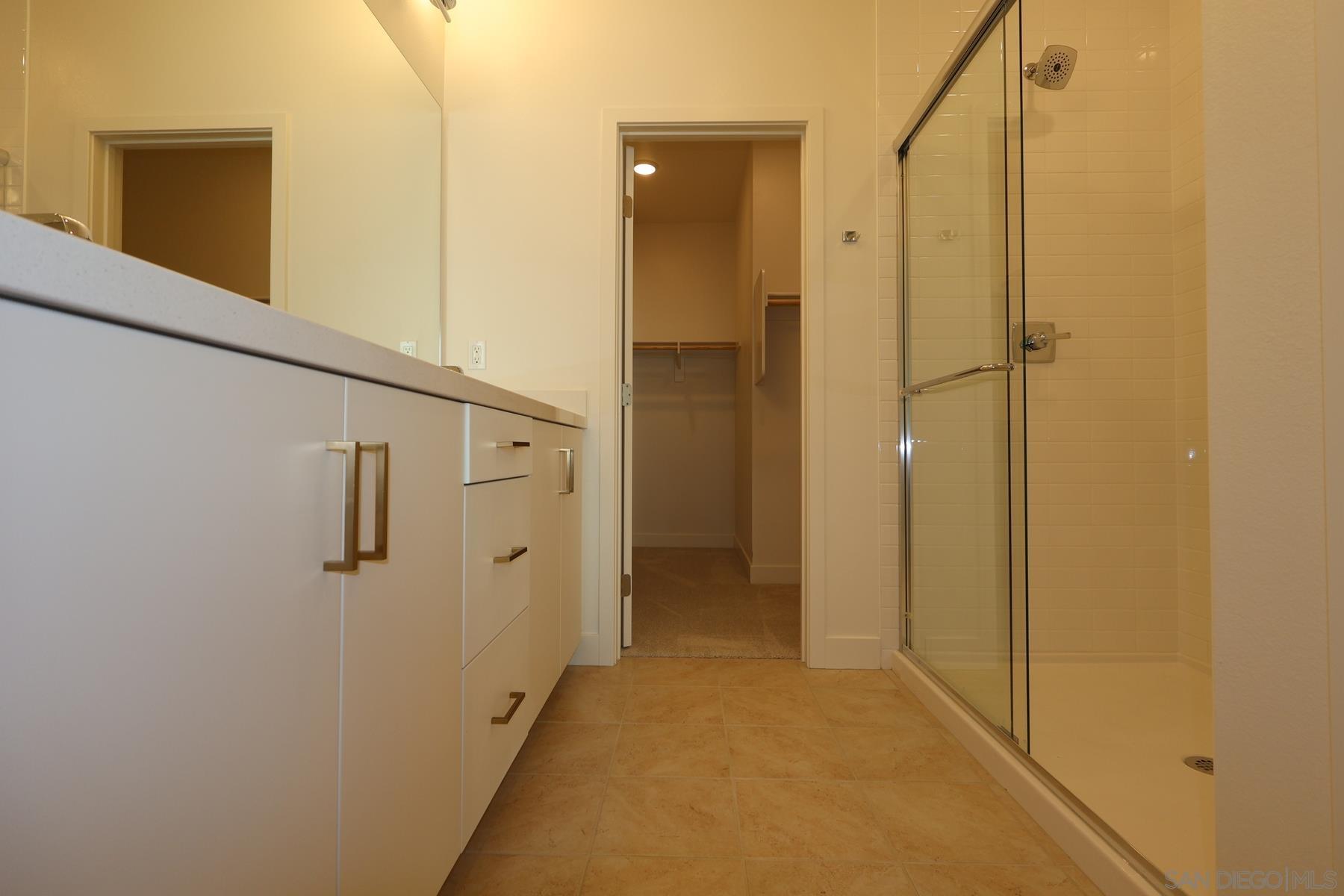 Detail Gallery Image 8 of 10 For 12821  Encantadora Lot 41  #UNIT 41,  San Diego,  CA 92129 - 3 Beds | 3/1 Baths