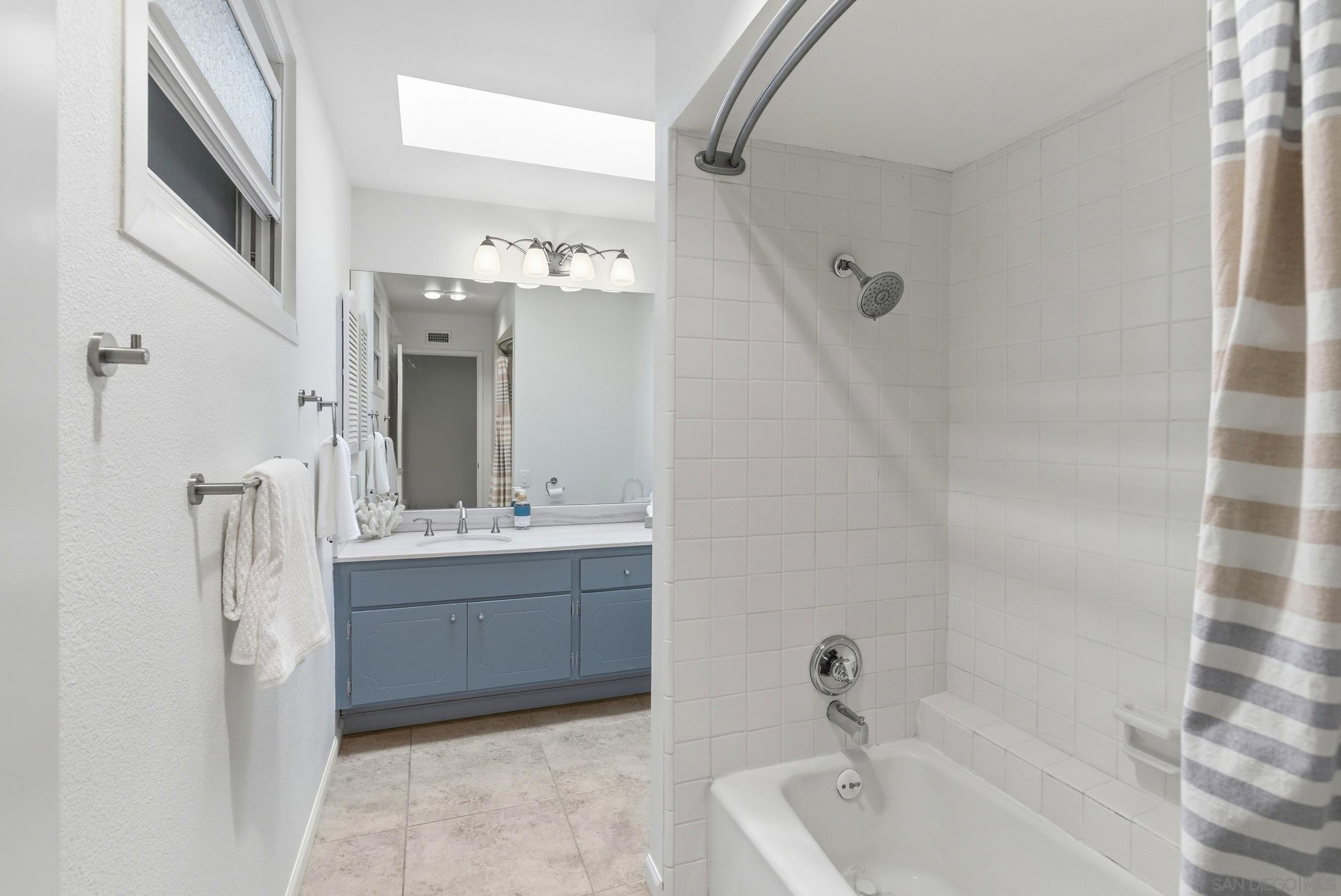 Detail Gallery Image 21 of 40 For 16118  Selva Dr, San Diego,  CA 92128 - 2 Beds | 2 Baths