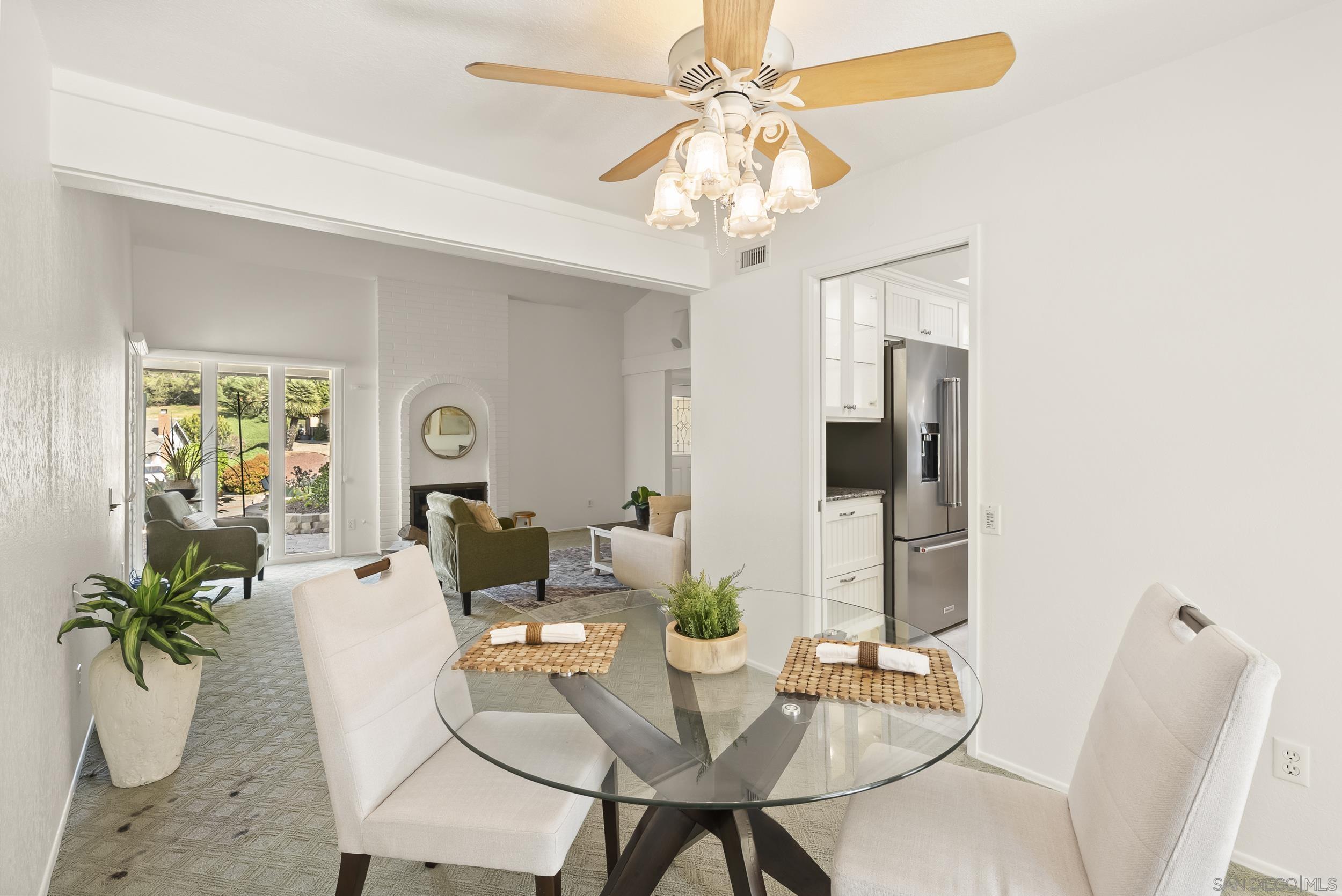 Detail Gallery Image 7 of 40 For 16118  Selva Dr, San Diego,  CA 92128 - 2 Beds | 2 Baths