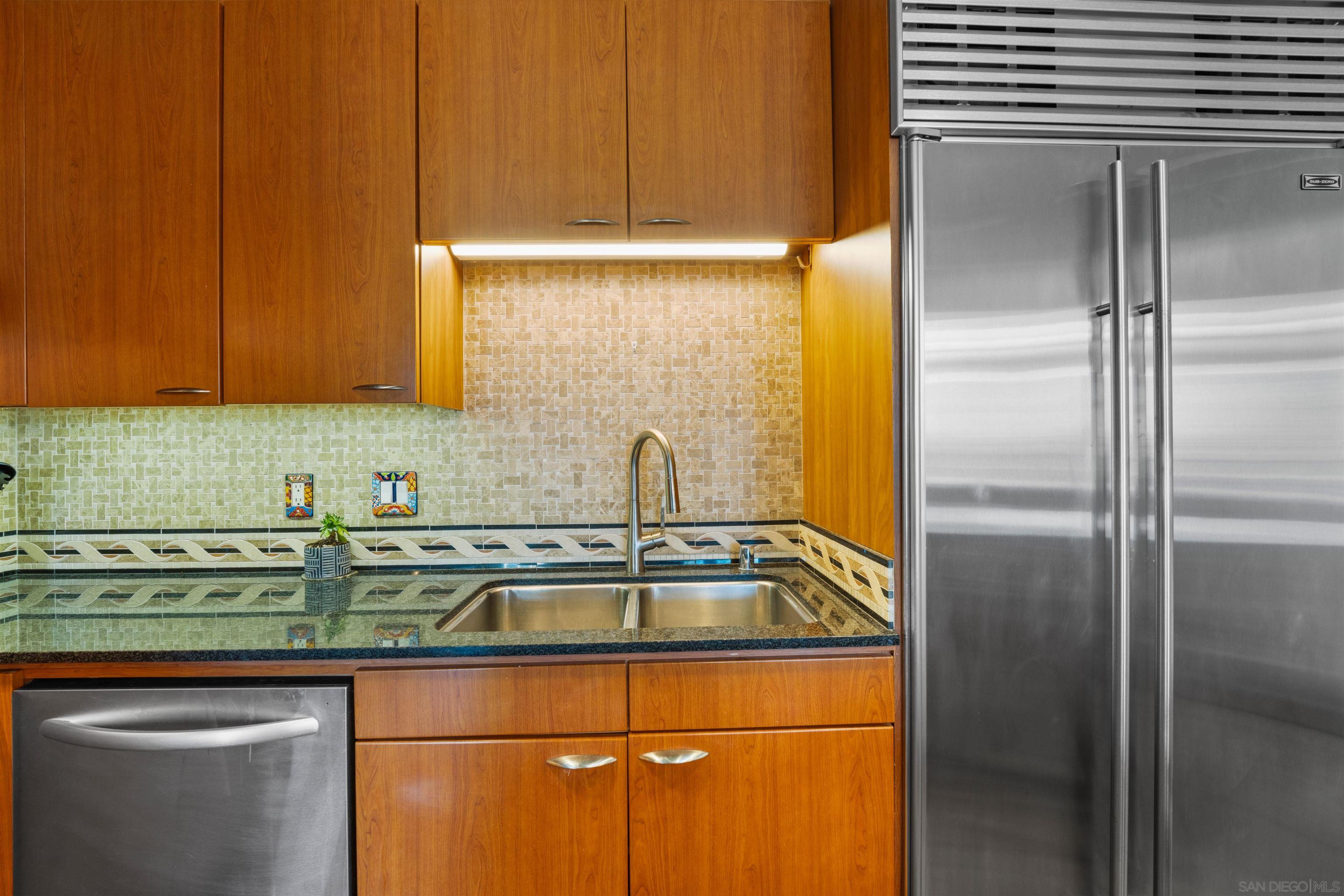 Detail Gallery Image 14 of 52 For 645  Front St  #1604,  San Diego,  CA 92101 - 1 Beds | 2 Baths