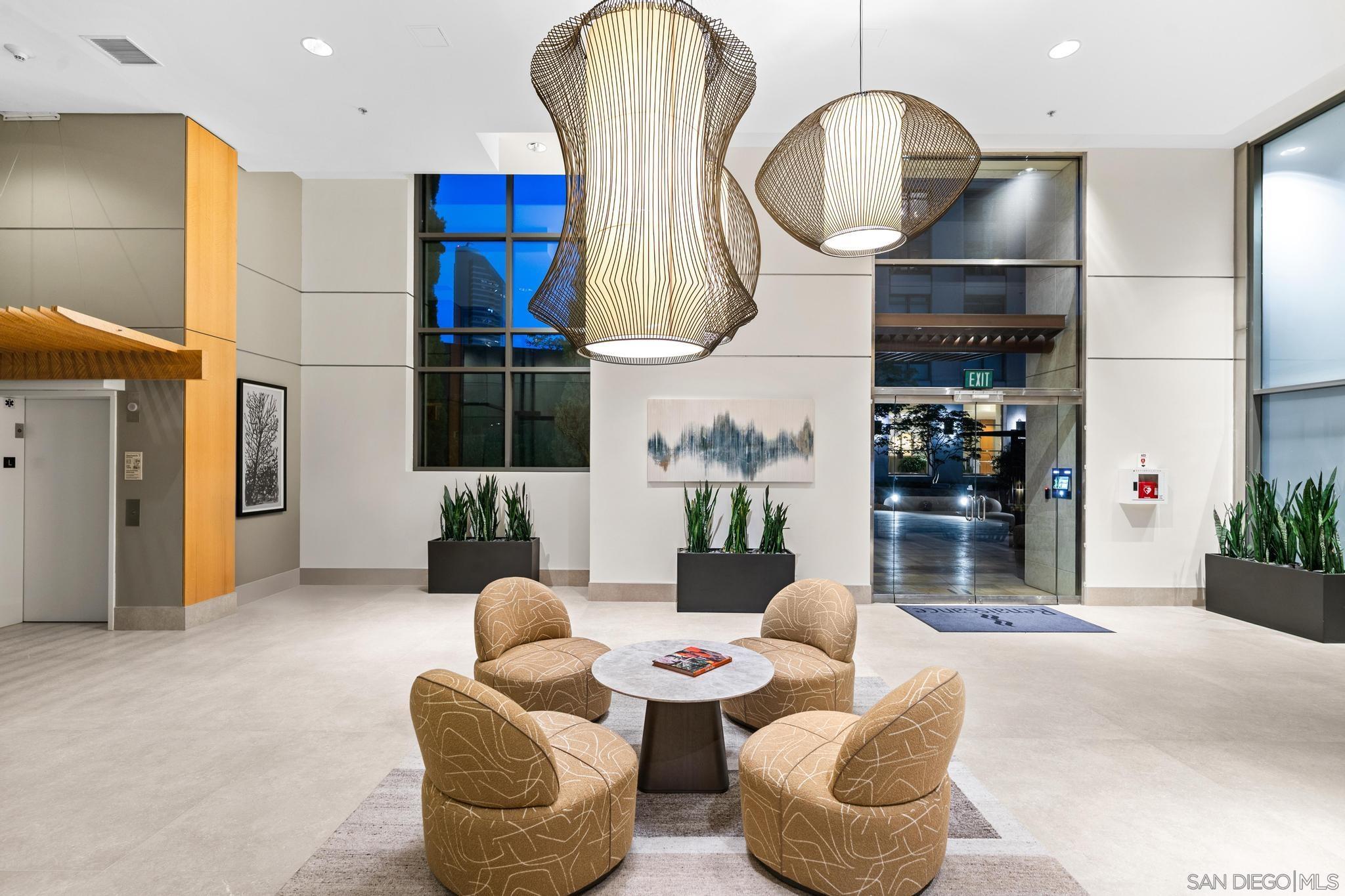 Detail Gallery Image 37 of 52 For 645  Front St  #1604,  San Diego,  CA 92101 - 1 Beds | 2 Baths