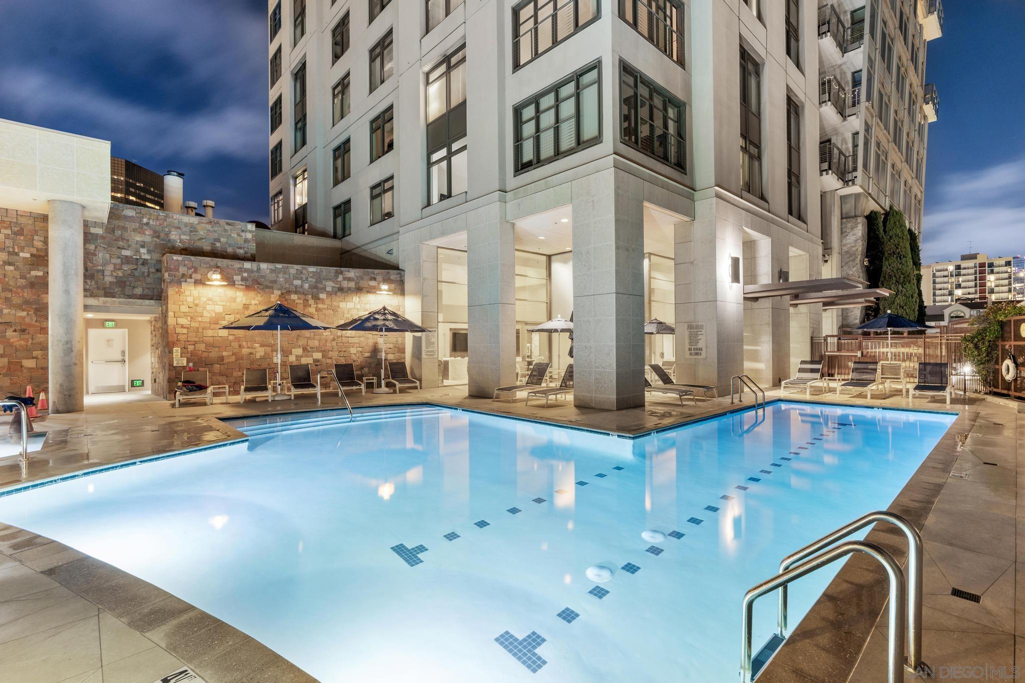 Detail Gallery Image 44 of 52 For 645  Front St  #1604,  San Diego,  CA 92101 - 1 Beds | 2 Baths