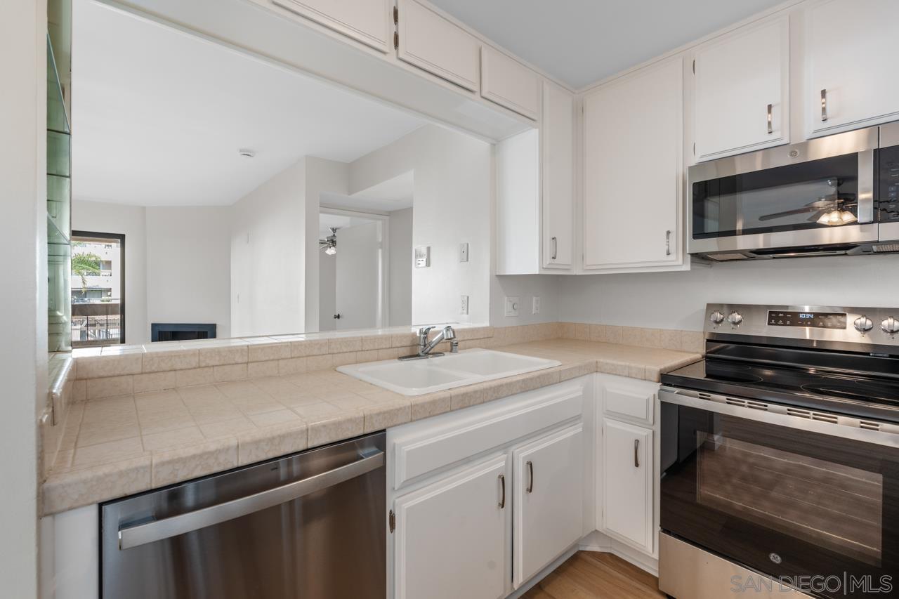 Detail Gallery Image 8 of 37 For 6747  Friars Rd  #110,  San Diego,  CA 92108 - 2 Beds | 2 Baths