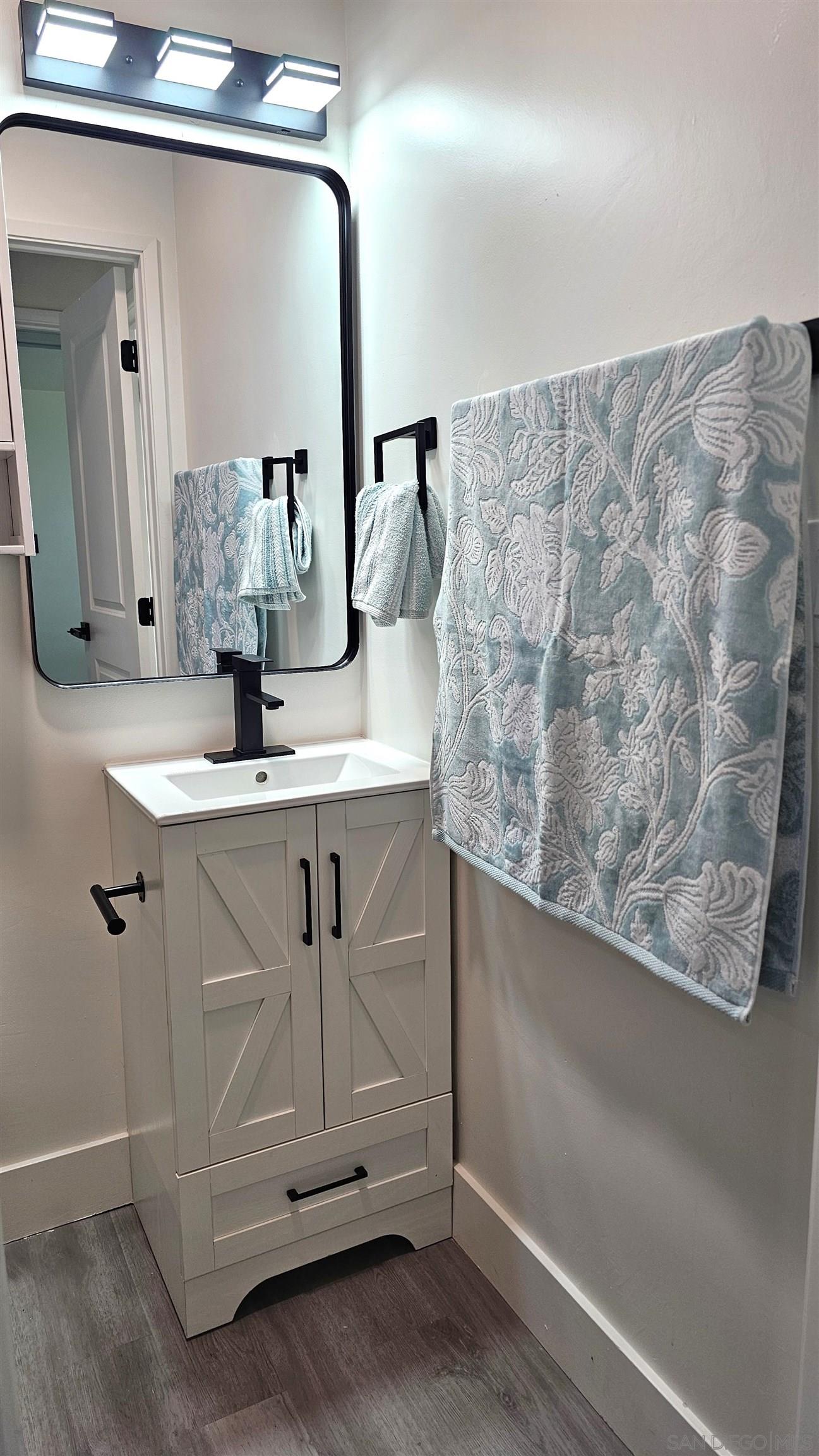 Detail Gallery Image 18 of 22 For 8667  Cetus Rd, San Diego,  CA 92126 - 3 Beds | 2 Baths