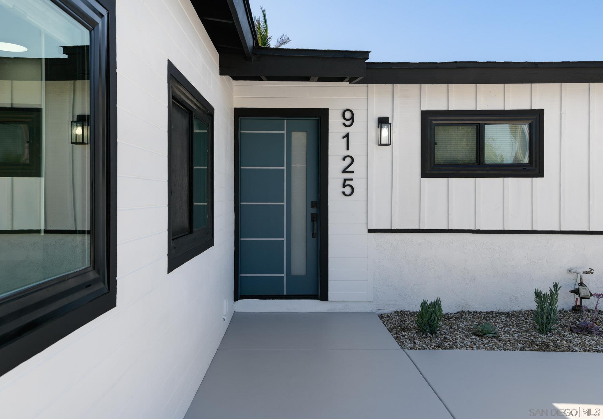 Detail Gallery Image 2 of 25 For 9125  Akard St, Spring Valley,  CA 91977 - 4 Beds | 2 Baths