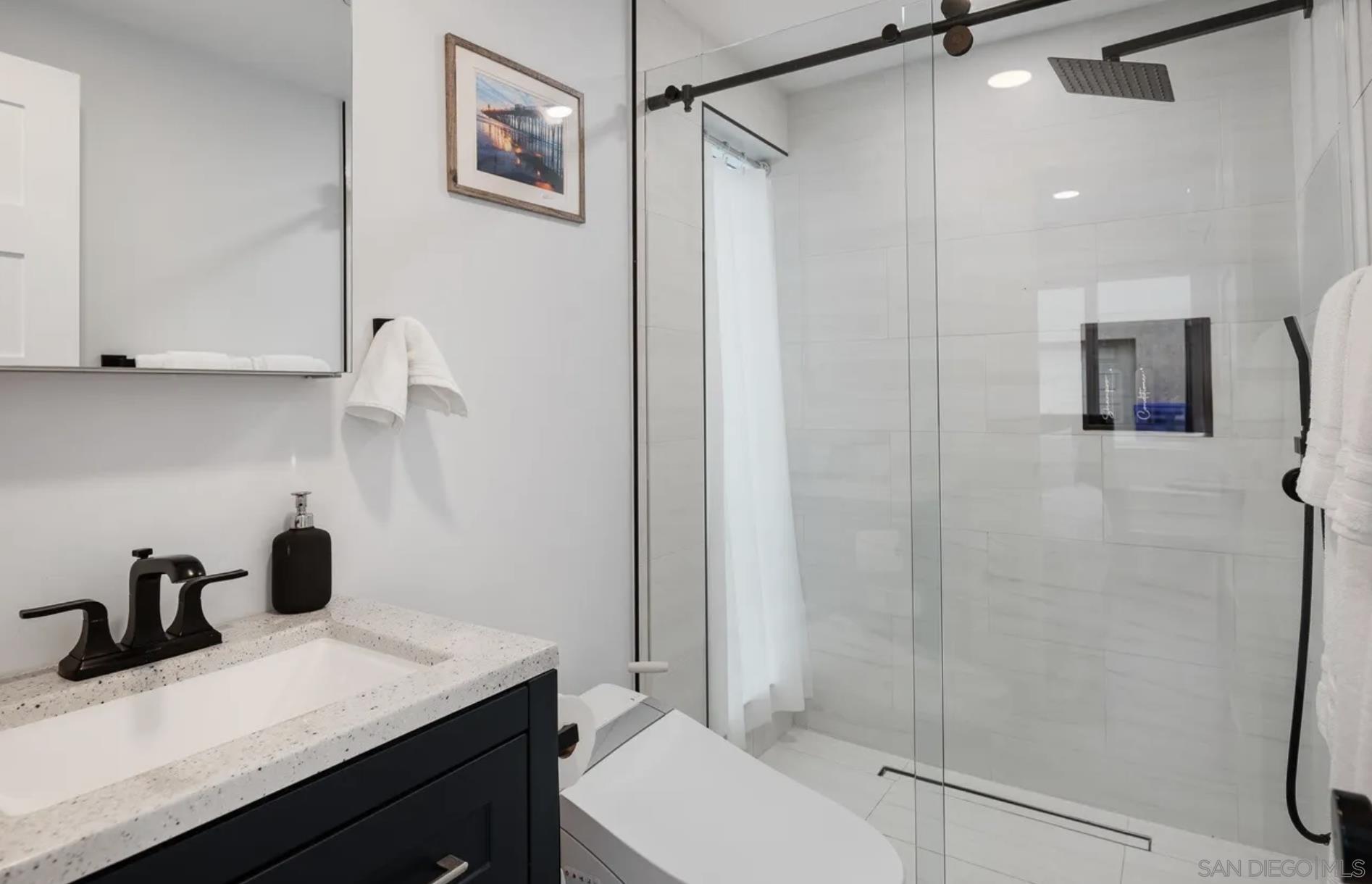 Detail Gallery Image 13 of 43 For 1024-1022  Pascoe St., San Diego,  CA 92103 - 3 Beds | 3 Baths