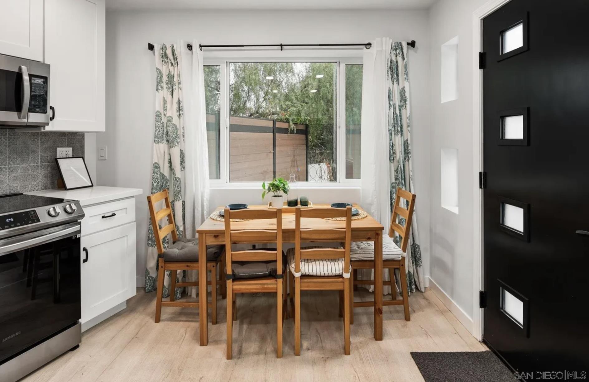 Detail Gallery Image 10 of 43 For 1024-1022  Pascoe St., San Diego,  CA 92103 - 3 Beds | 3 Baths