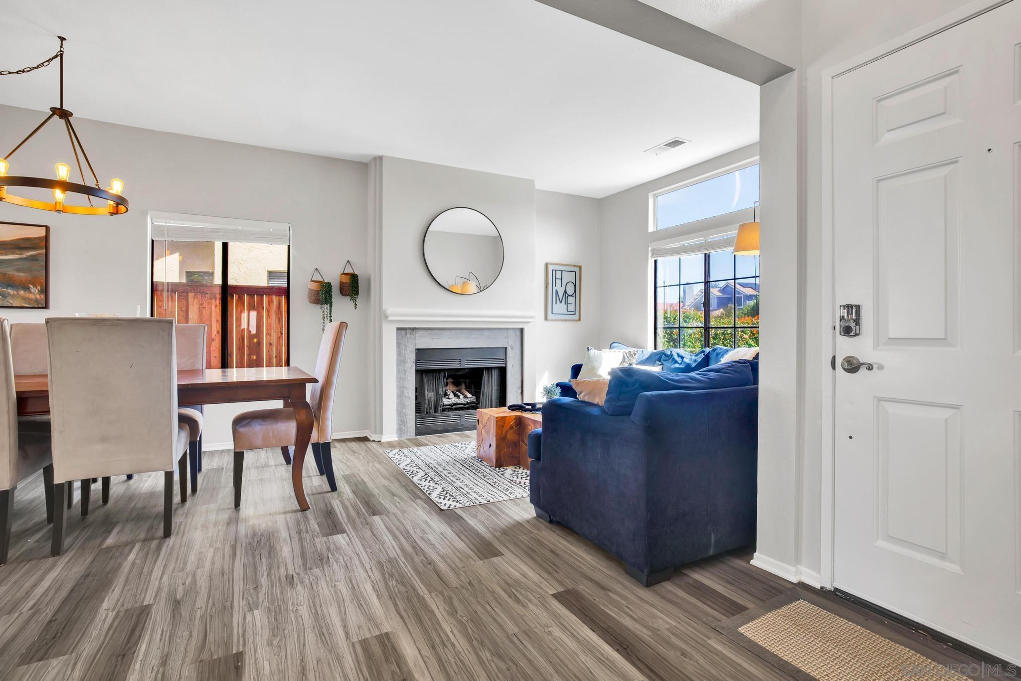 Detail Gallery Image 11 of 31 For 39821  Wild Fflower, Murrieta,  CA 92563 - 4 Beds | 2/1 Baths