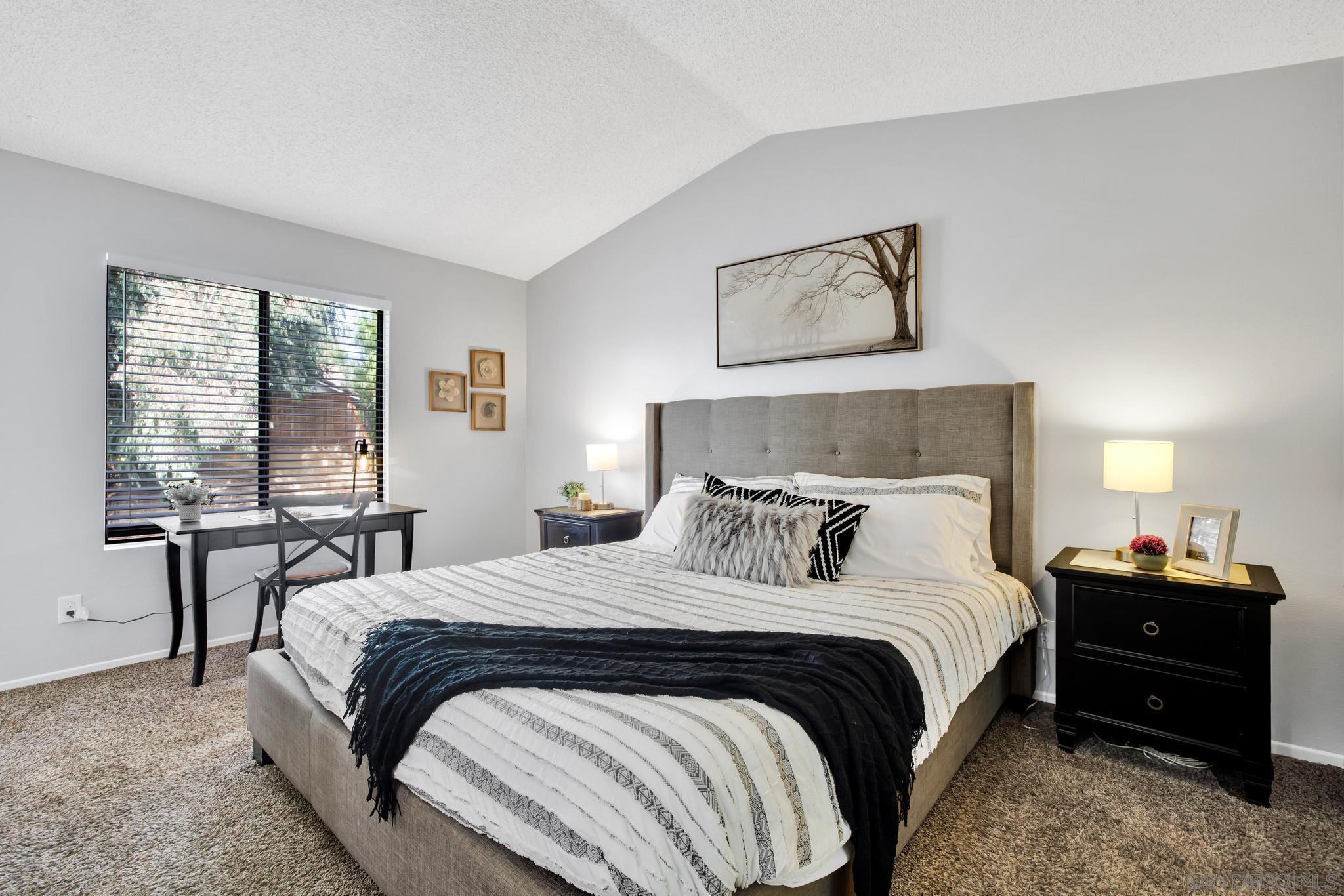 Detail Gallery Image 20 of 31 For 39821  Wild Fflower, Murrieta,  CA 92563 - 4 Beds | 2/1 Baths