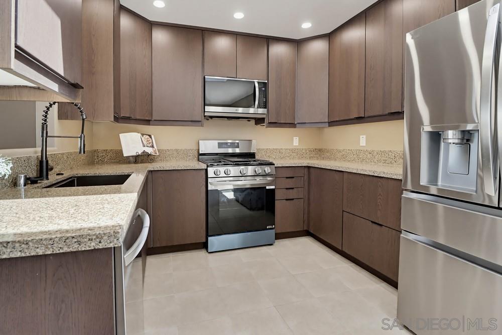 Detail Gallery Image 19 of 51 For 6411  Bradford Street, San Diego,  CA 92115 - 3 Beds | 2 Baths