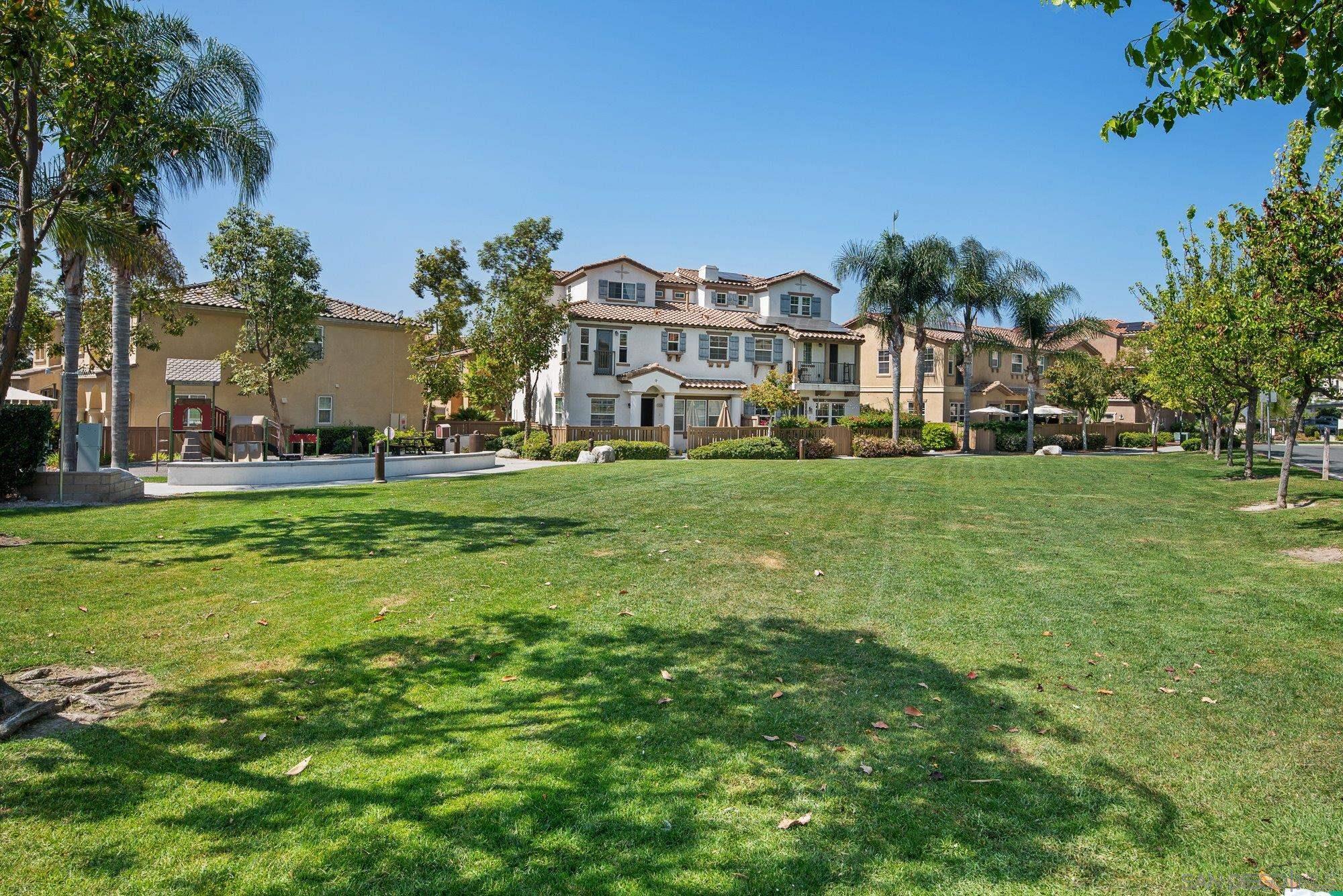 Detail Gallery Image 33 of 50 For 1551  Avenida De Avila, Chula Vista,  CA 91913 - 3 Beds | 2/1 Baths