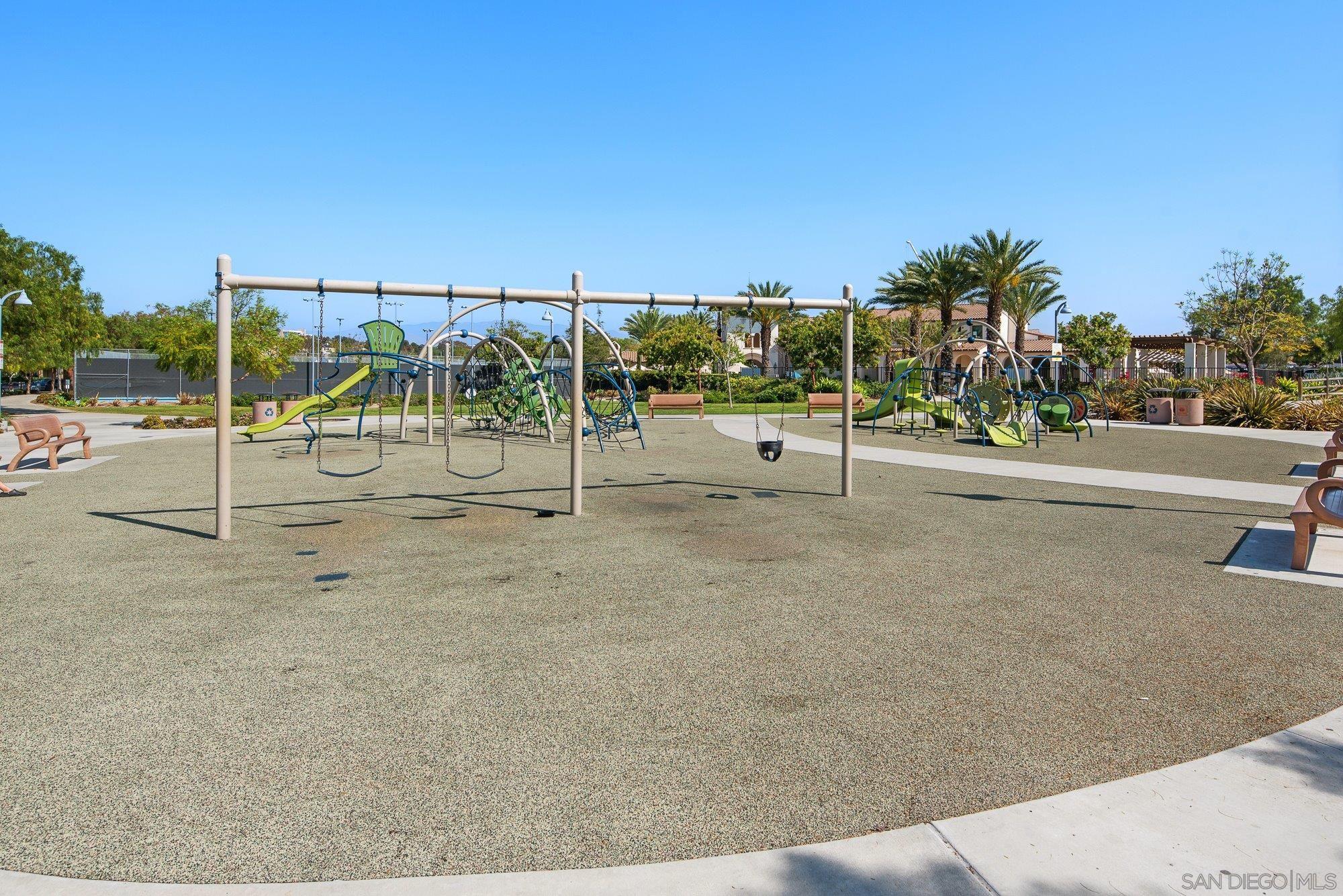 Detail Gallery Image 44 of 50 For 1551  Avenida De Avila, Chula Vista,  CA 91913 - 3 Beds | 2/1 Baths