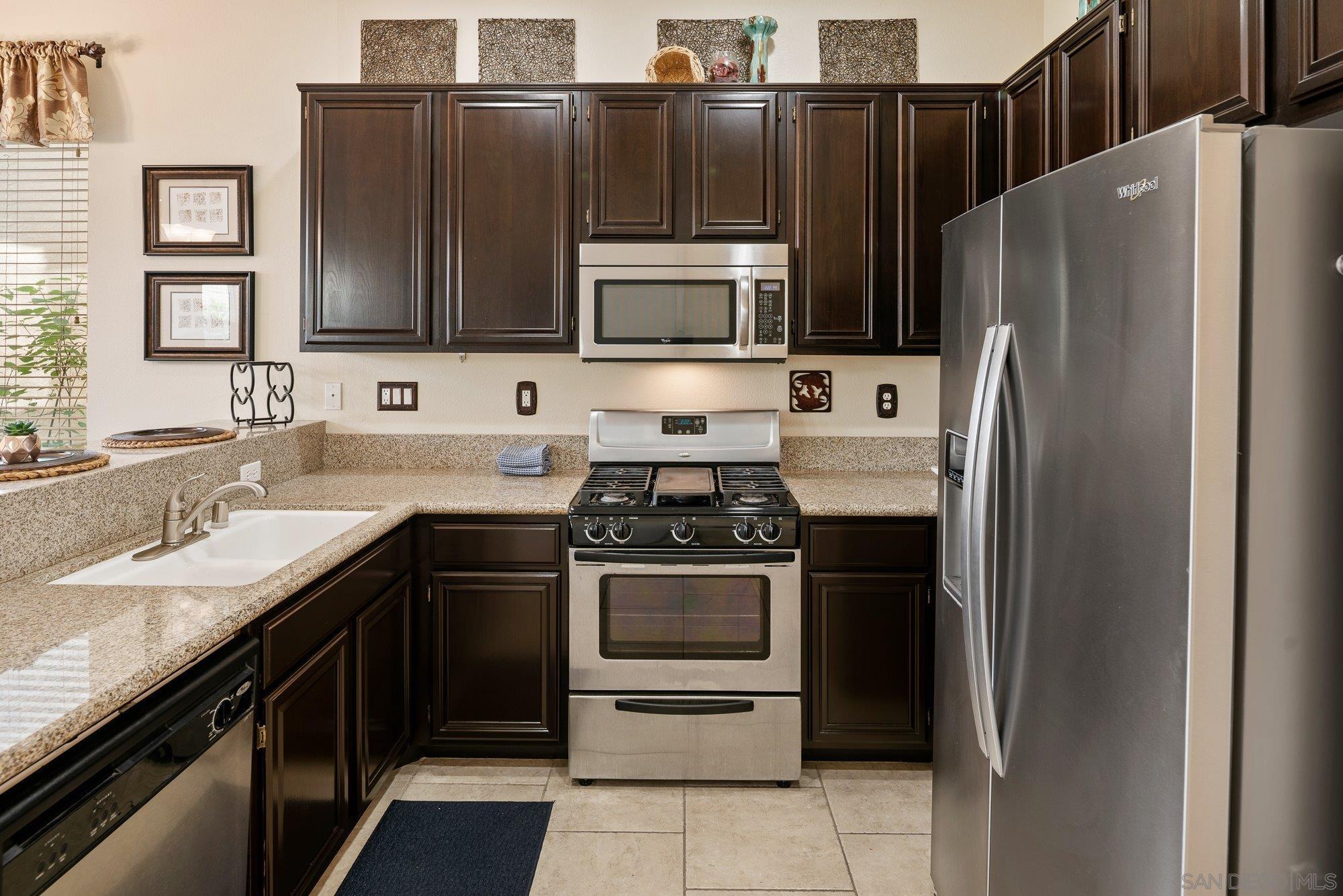 Detail Gallery Image 6 of 50 For 1551  Avenida De Avila, Chula Vista,  CA 91913 - 3 Beds | 2/1 Baths