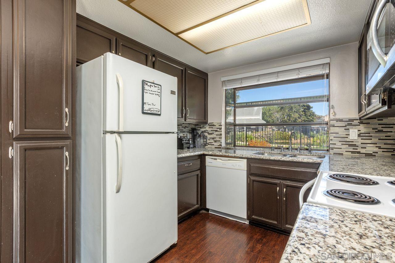 Detail Gallery Image 8 of 34 For 914  Sendero Ave., Escondido,  CA 92026 - 3 Beds | 2/1 Baths